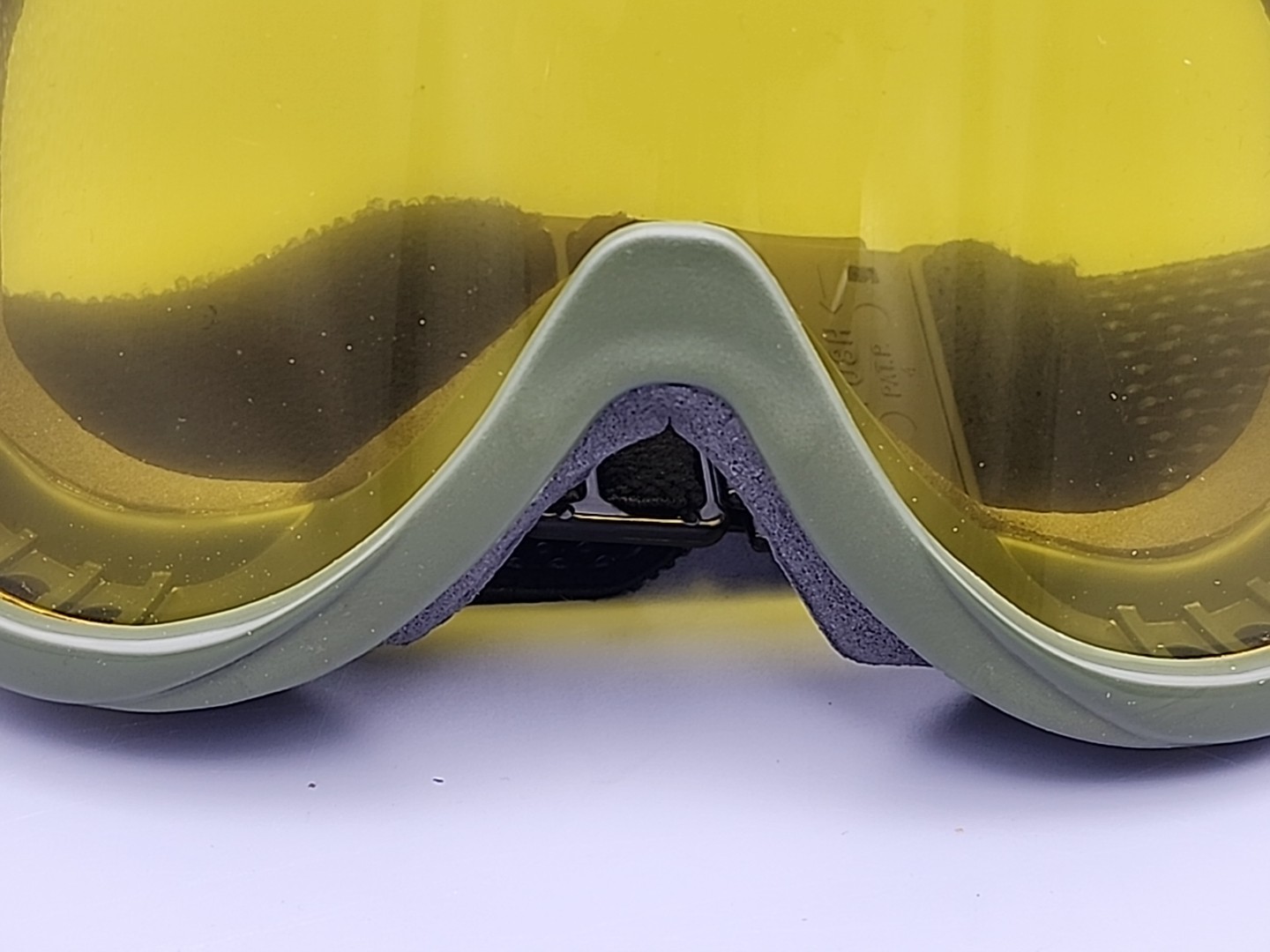 Vtg Bolle Commander Safety Goggles Green Frame Yellow tint Lens British Army NOS