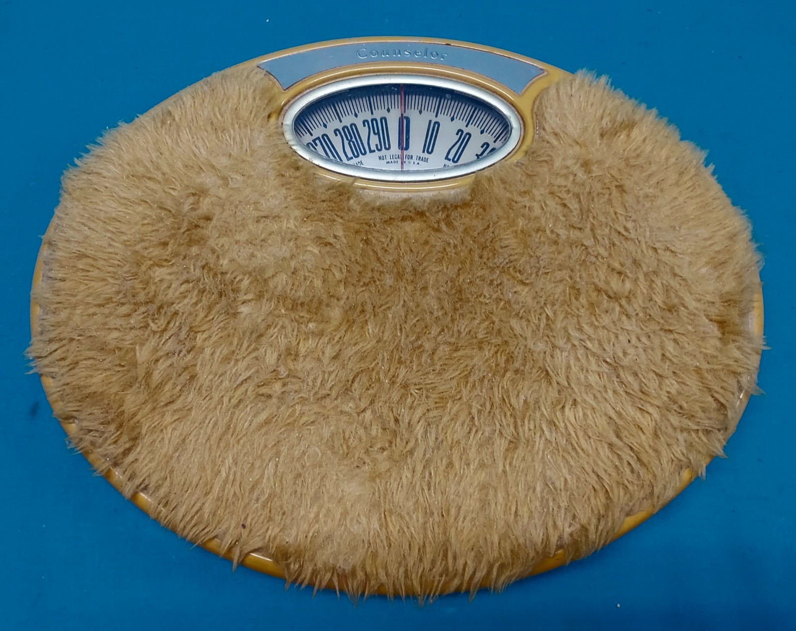 Vintage Bathroom Scale Bright Yellow SHAG Carpet / 1970's Oval