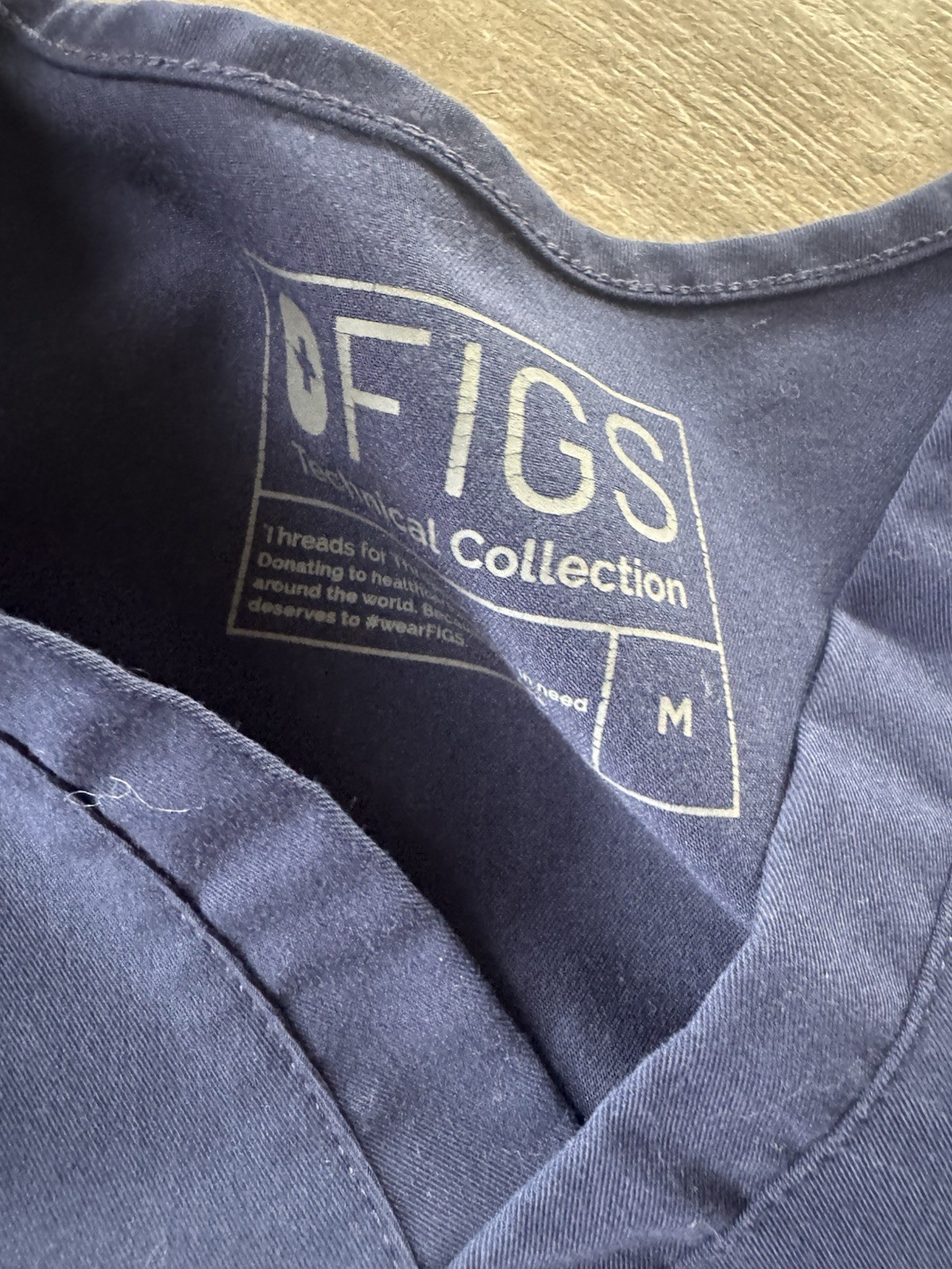 FIGS scrubs women set Blue Navy M Tech Collection Read