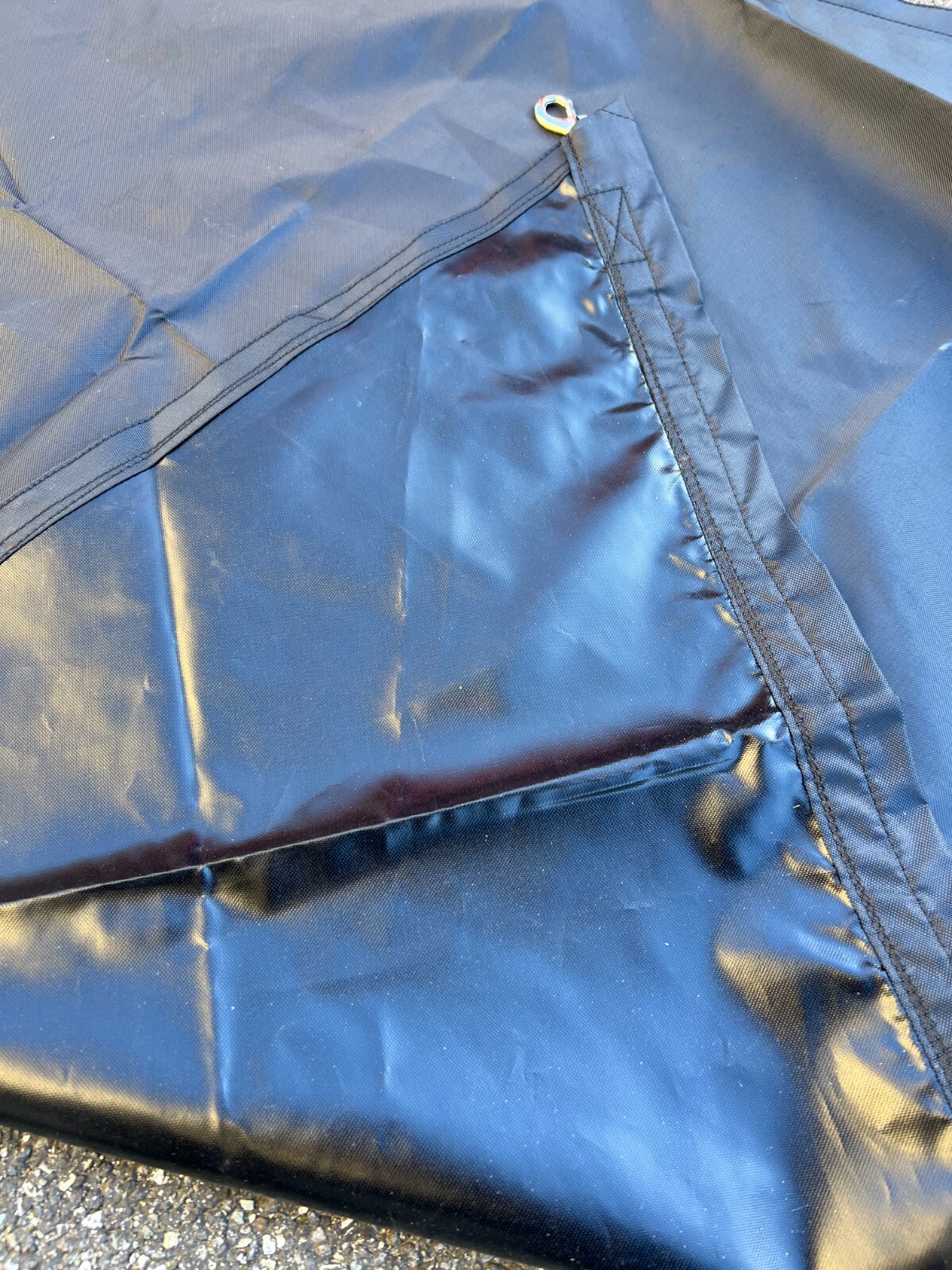 Turners Hay Sling Hay Bar Quick Fill Large Hay Corner Feeder Waterproof Haynet