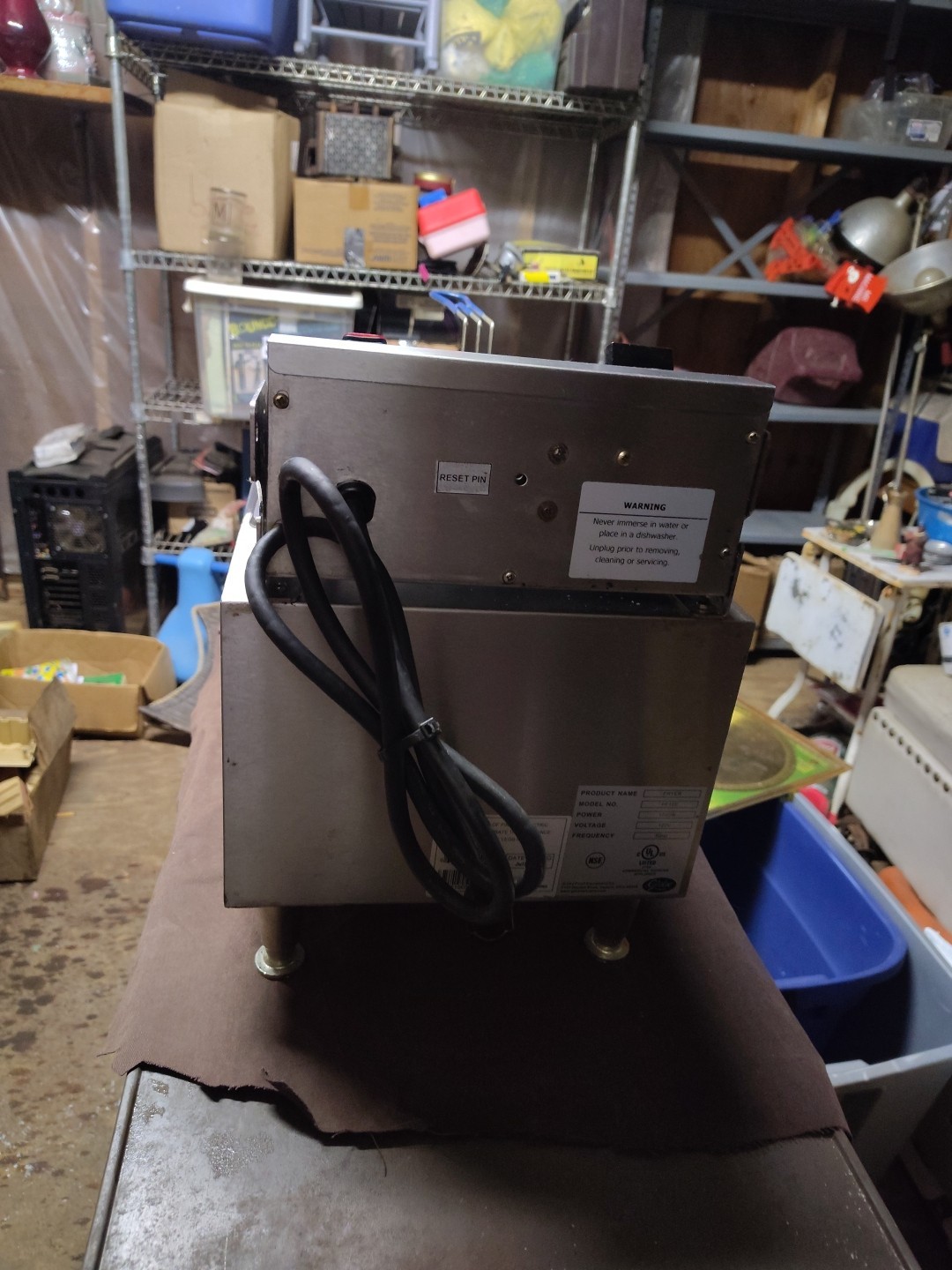 Globe PF10E Countertop Electric stainless steel Fryer,Manual Reset