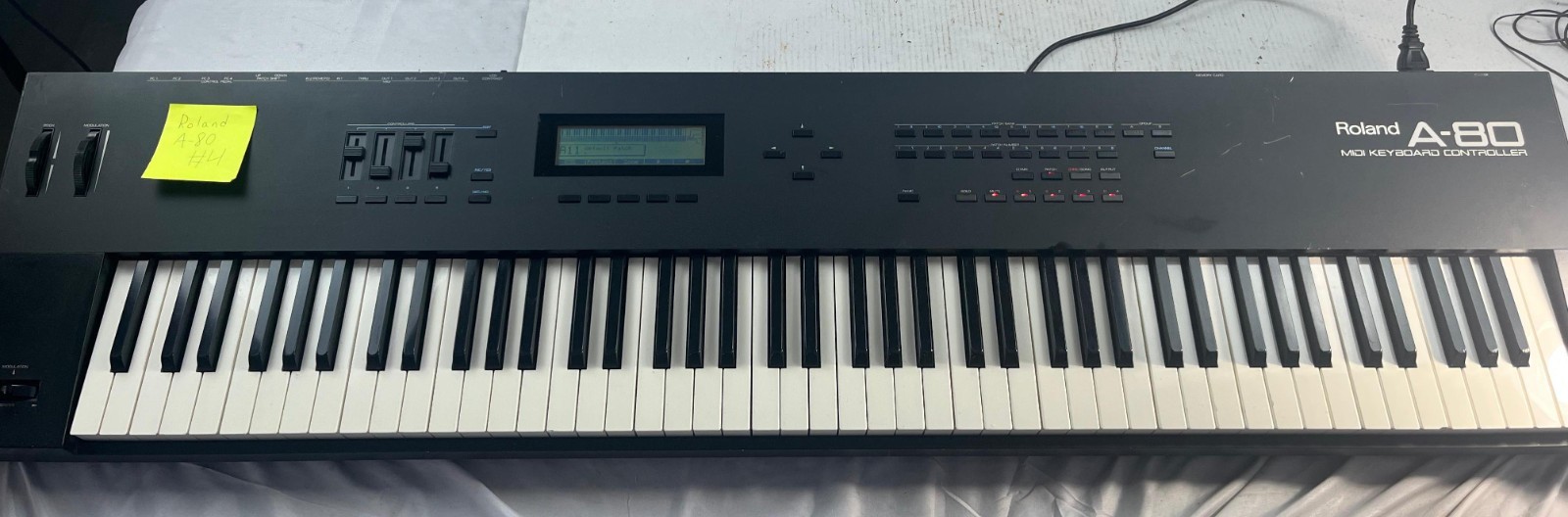 Roland A-80 Professional MIDI Keyboard Controller – Tested, Good Condition