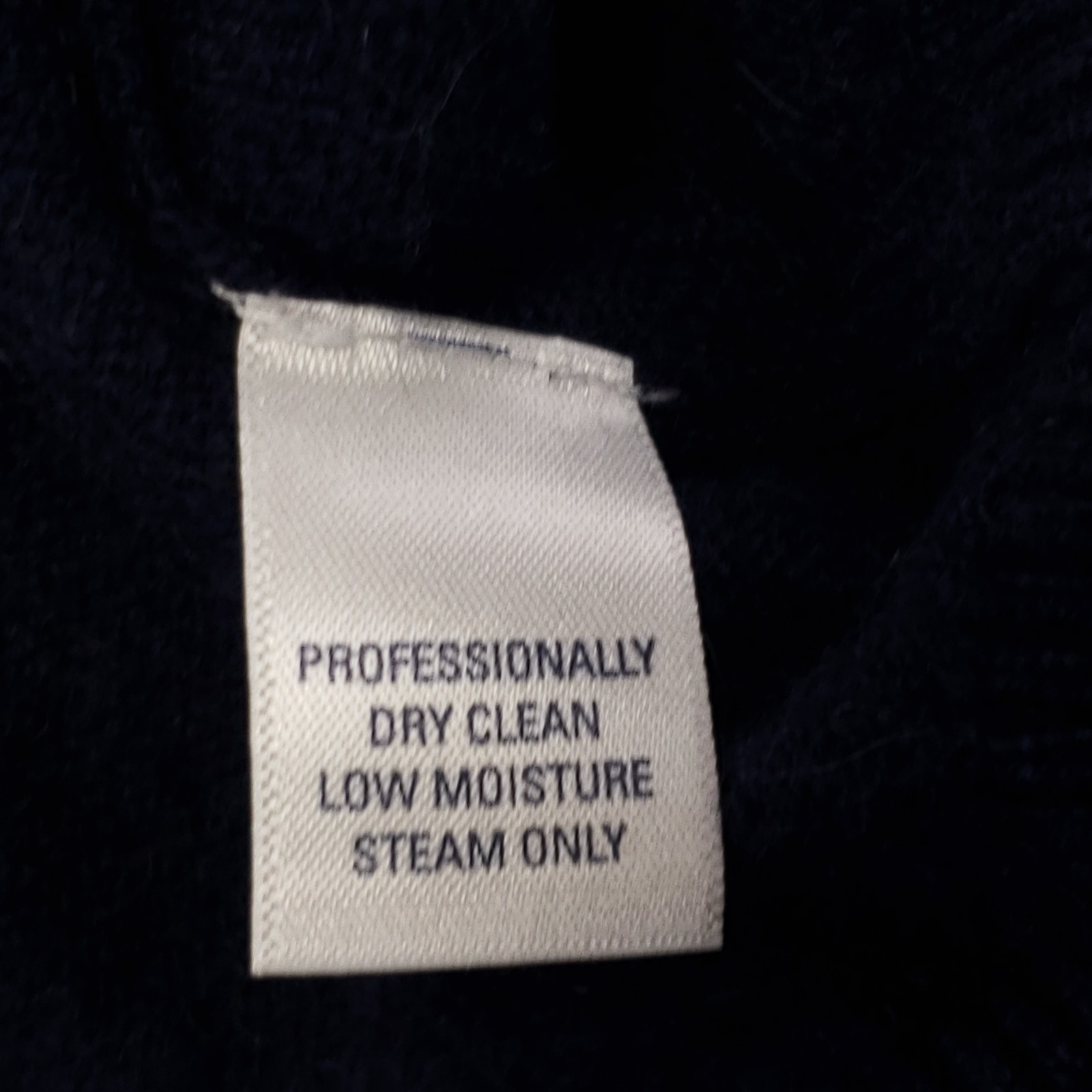 Club Room Cashmere Sweater Vest Men Size Small Navy Blue 100% Fine Cashmere NEW