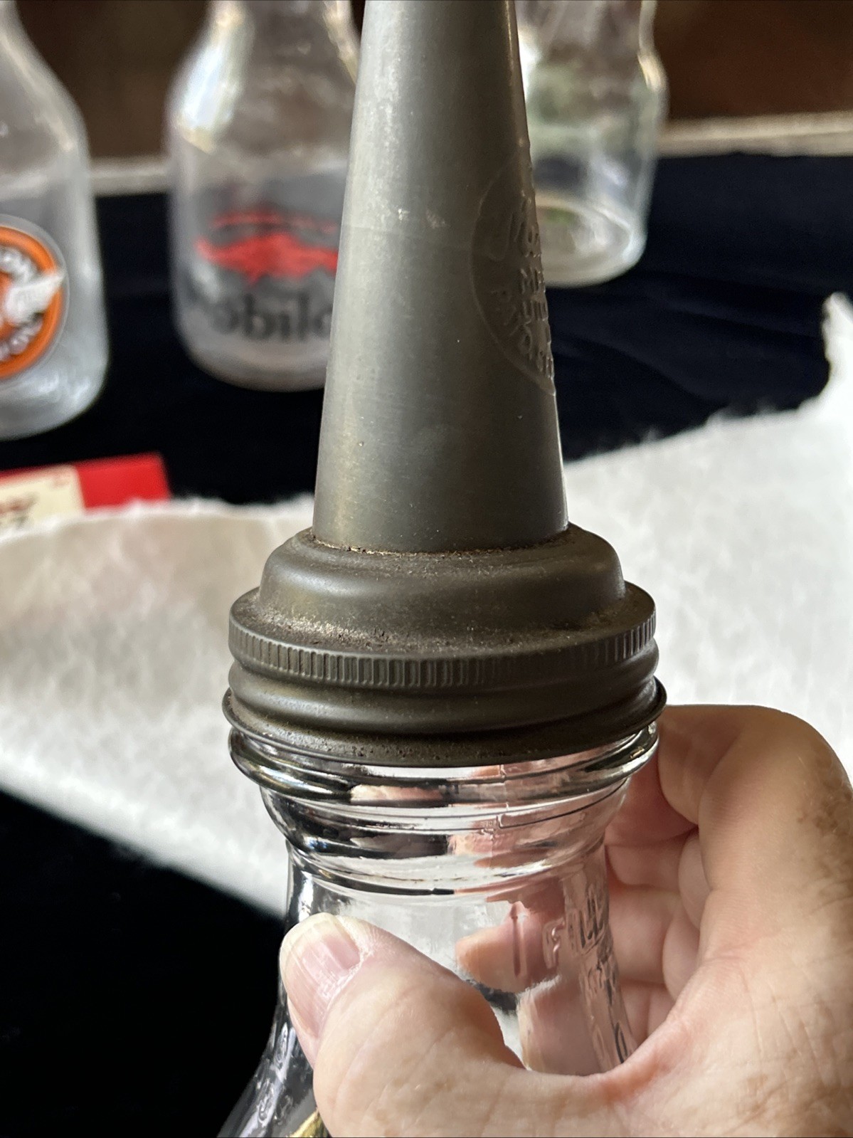 Vintage DOVER No. 80 Thumbprint 1-Quart Glass Oil Bottle w/ MASTER MFG Spout