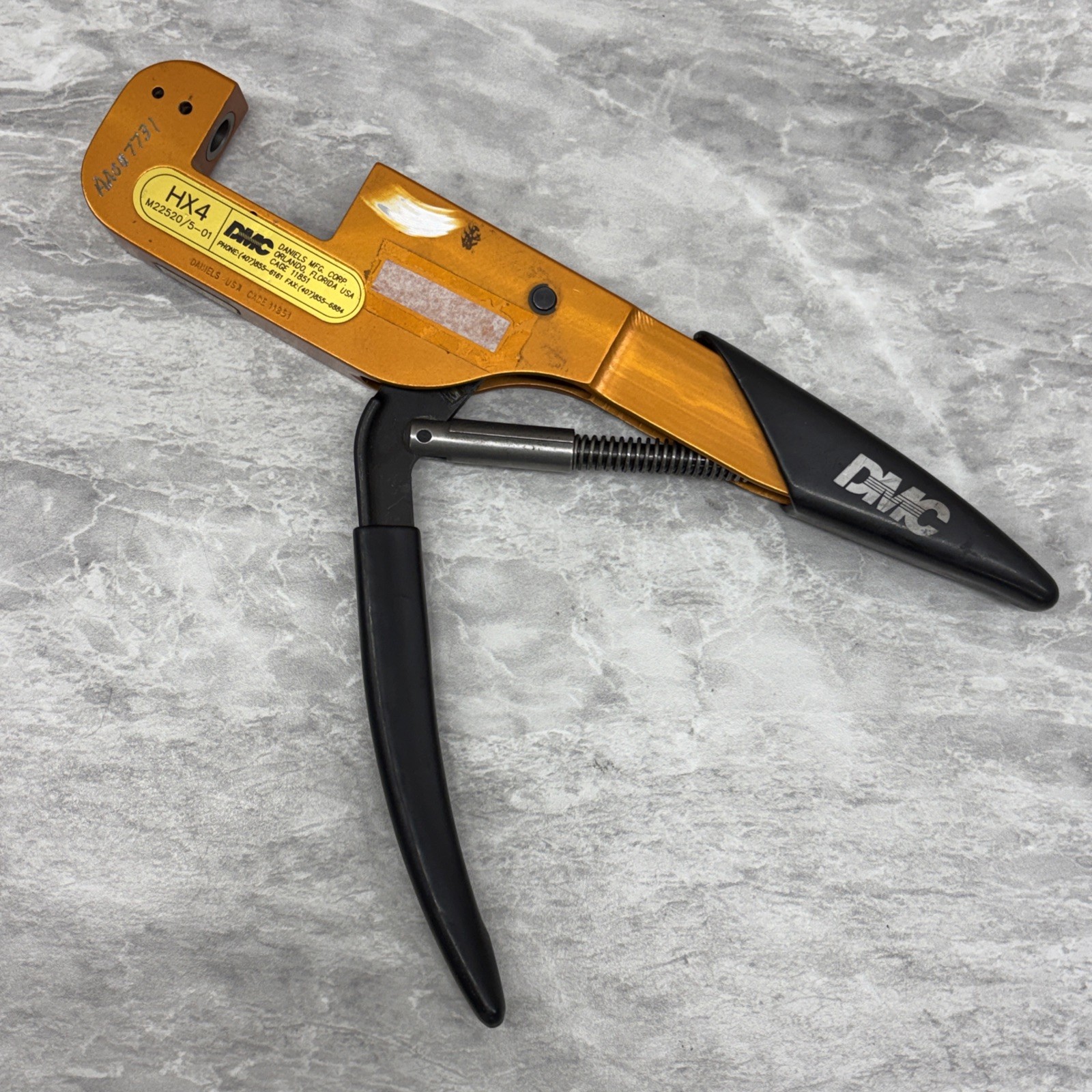 DMC Daniels HX4 M22520/5-01 Aviation Crimp Hand Tool