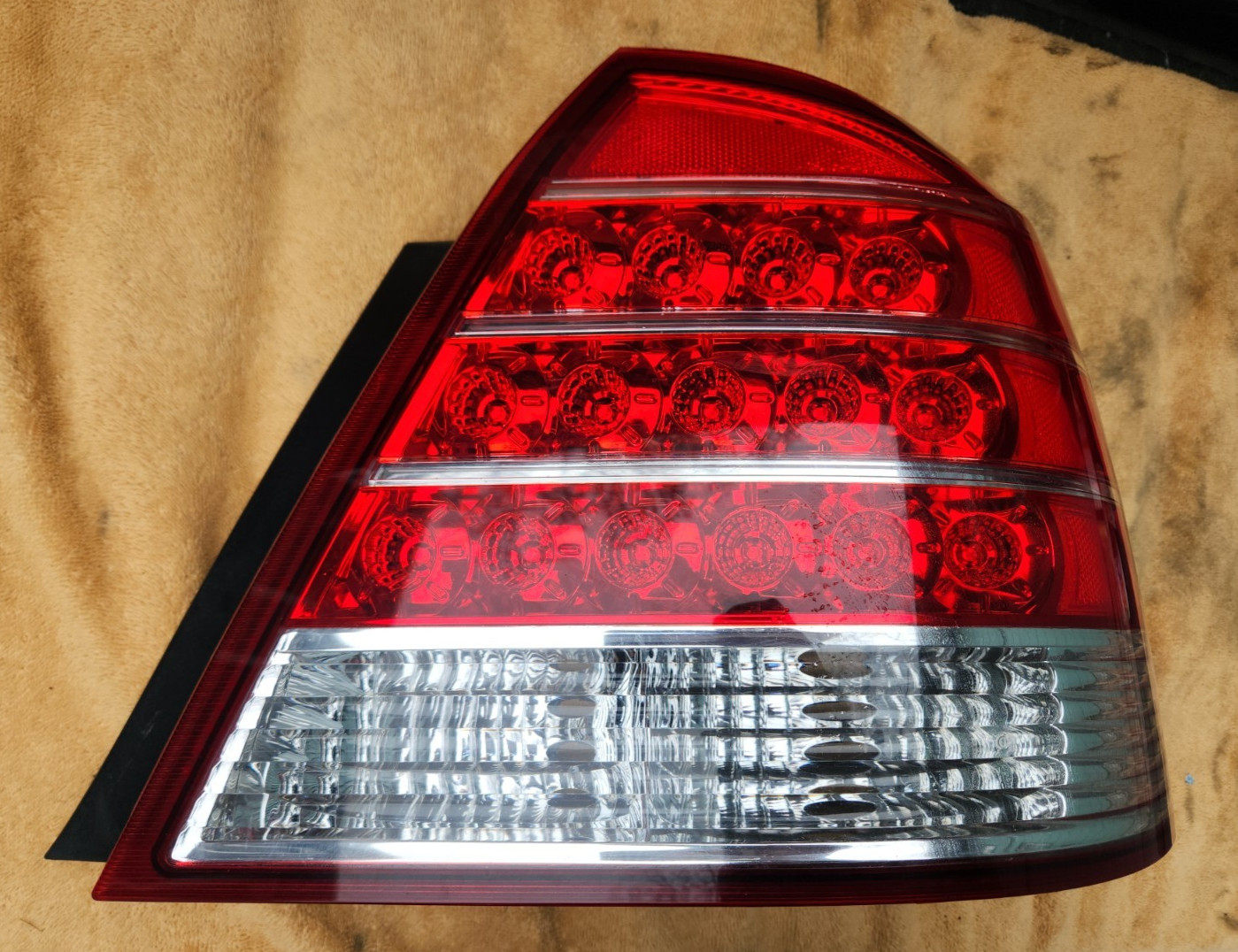 2005 2006 2007 MERCURY MONTEGO RH Right Passenger TAIL LIGHT LAMP TAILLIGHT OEM