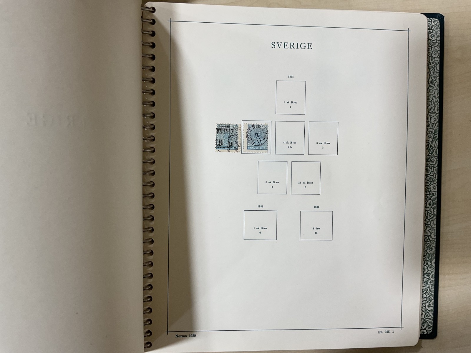 Sweden stamps. Vintage. 4 stock books/album. 4.8kg. BG97*