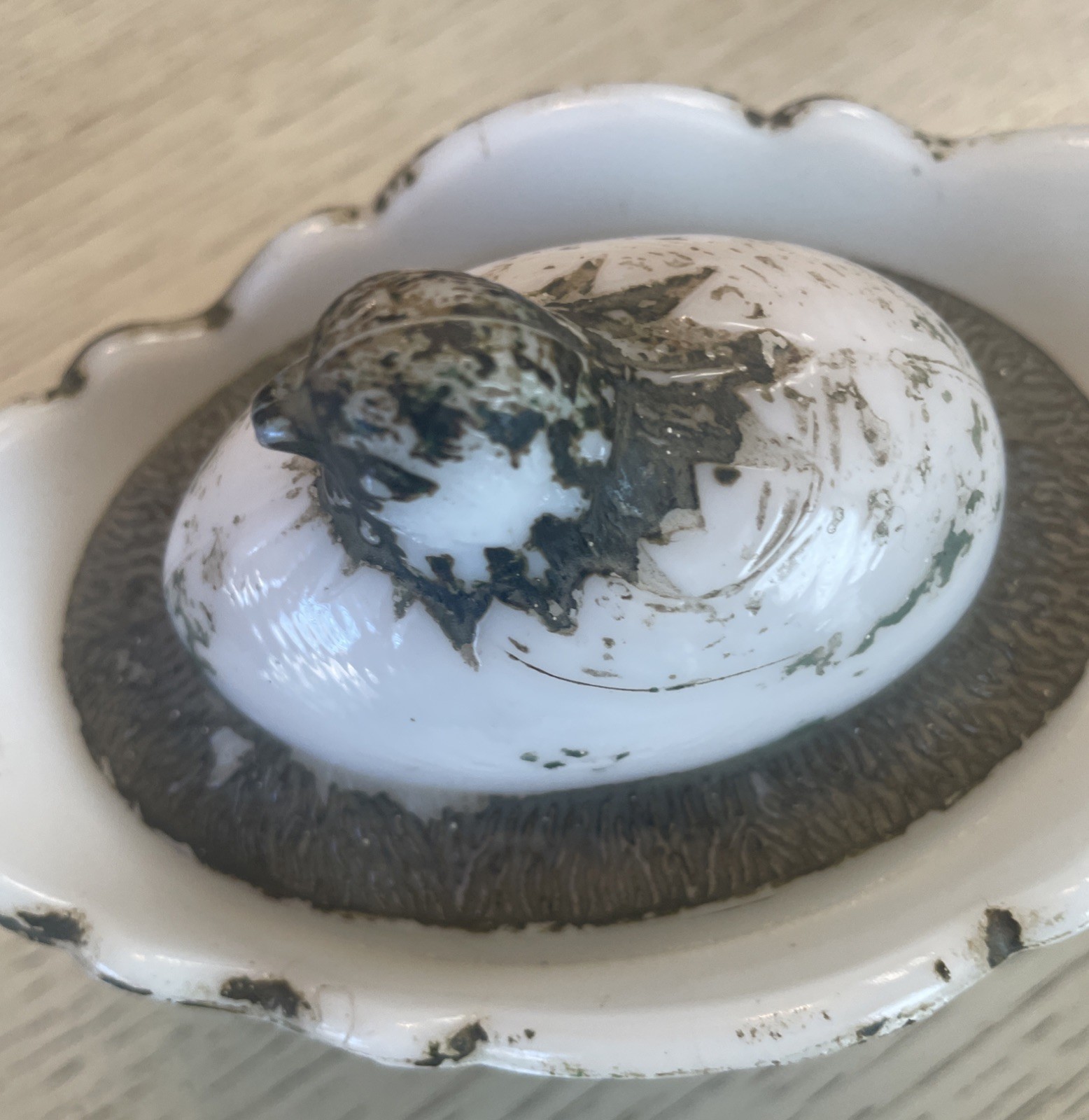 Antique RARE Westmoreland Chick in Egg On Sleigh Milk Glass 100+ Yrs Old!