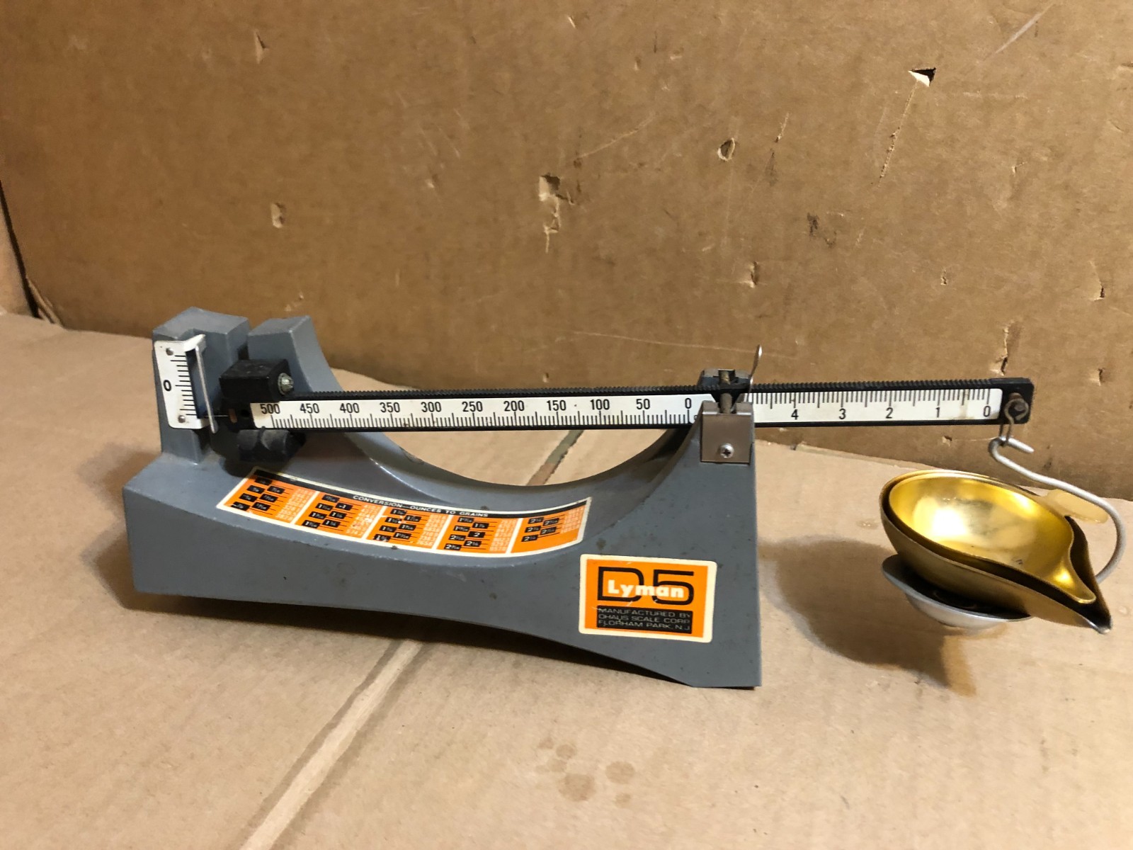 Lyman Reloading Model D-5 Powder And Bullet  Loading Scale