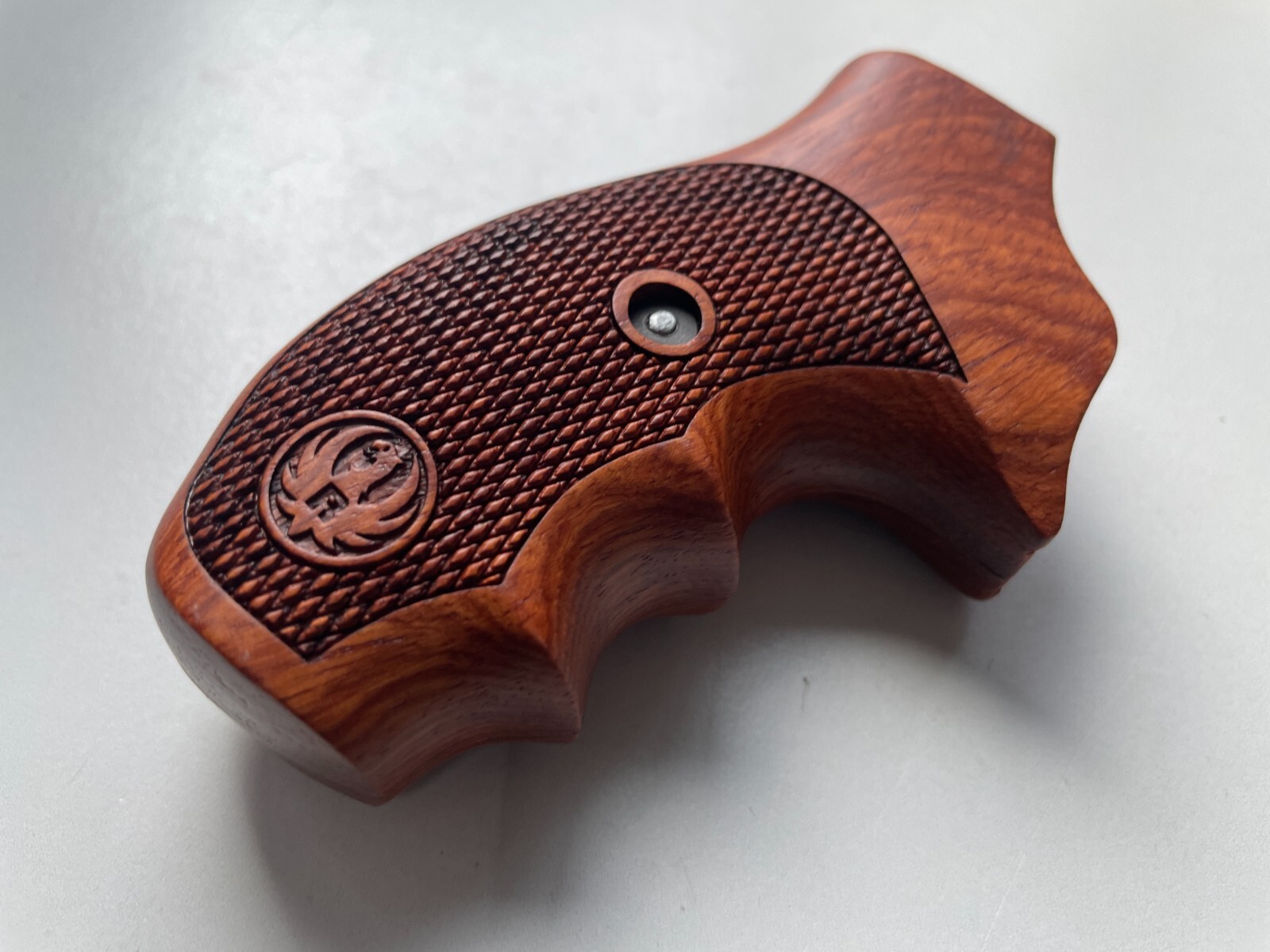 Remade Grip For Ruger SP 101 Checker Hardwood Finger Groove Hardwood decoreate