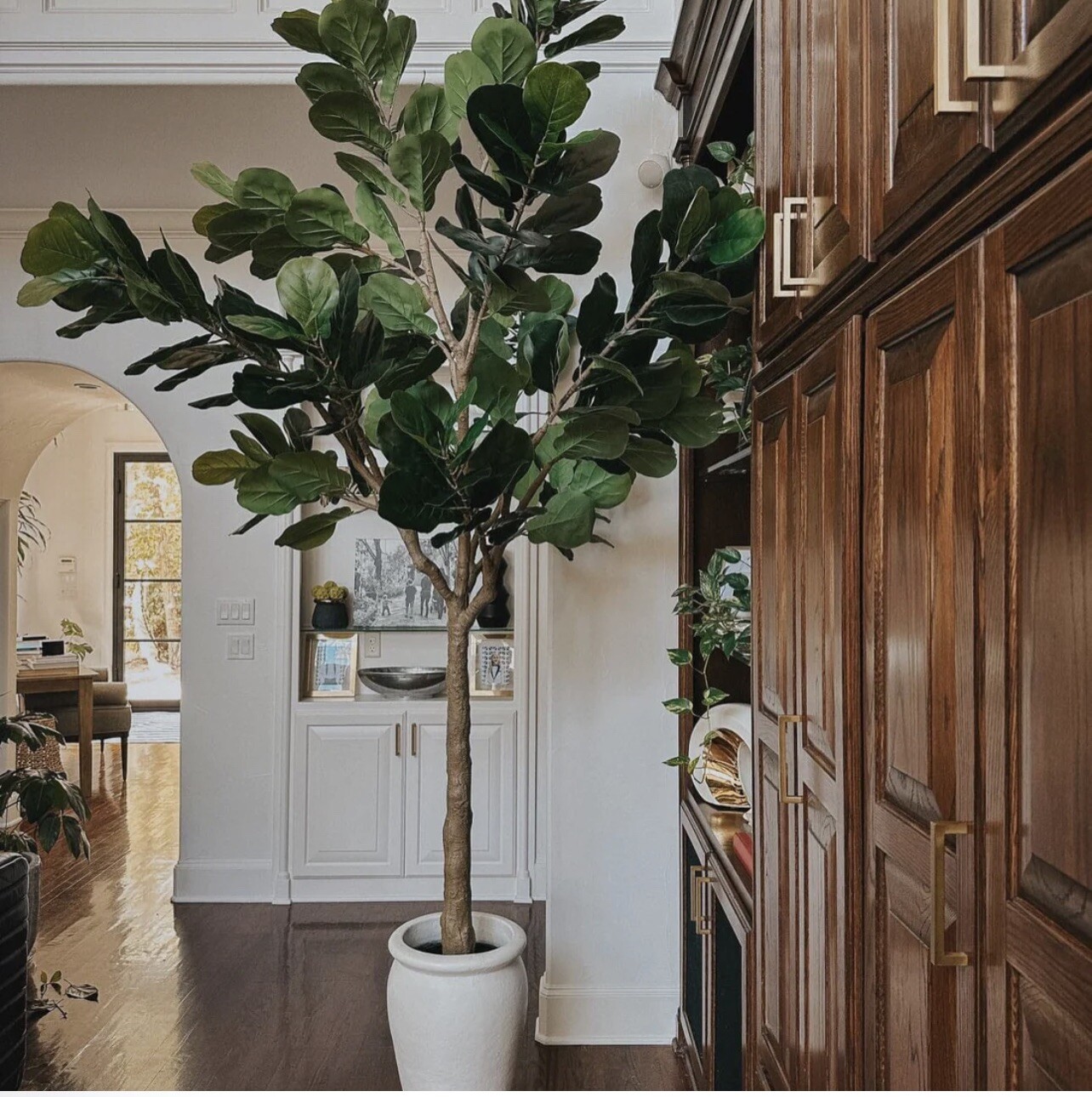 10’ Artificial Fiddle Leaf Fig Tree Home Decor. Retail $379