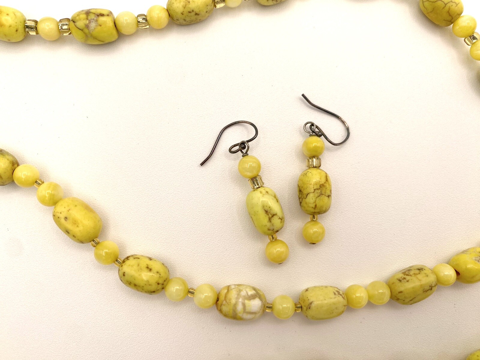Yellow Stone Howlite Magnesite Calcite Beaded Necklace, Bracelet & Earrings Set