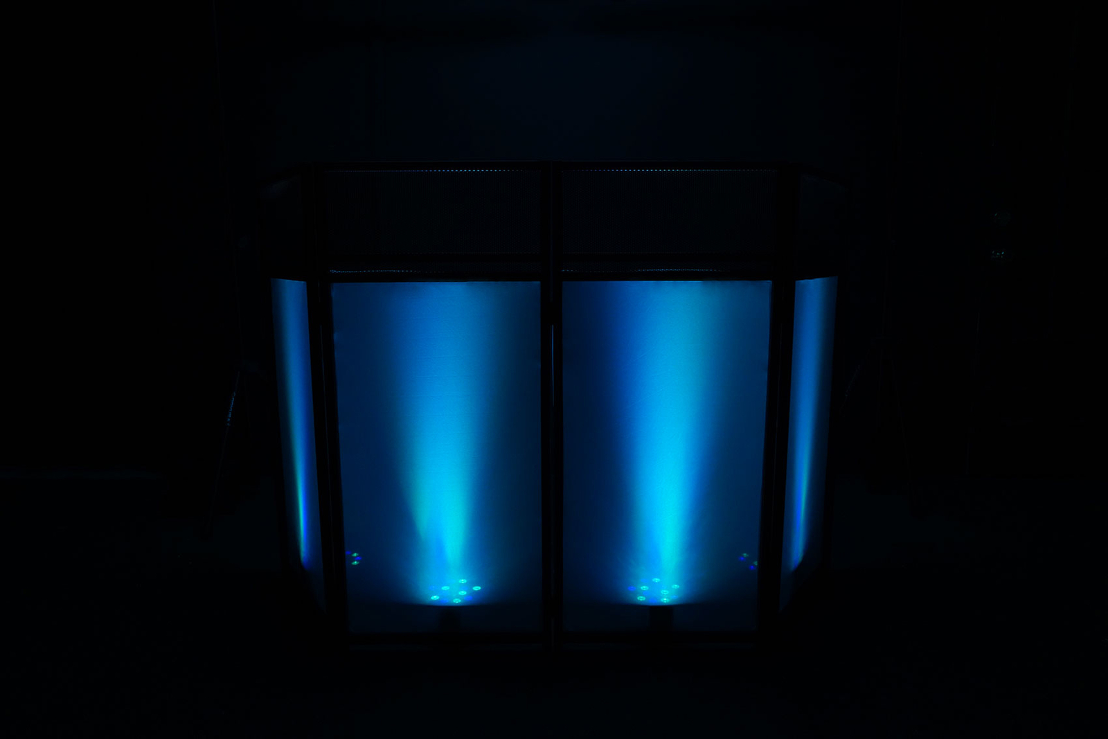 Rockville ROCKBOOTH DJ Event Booth Facade w/Built in Table+Travel Bag+Scrims