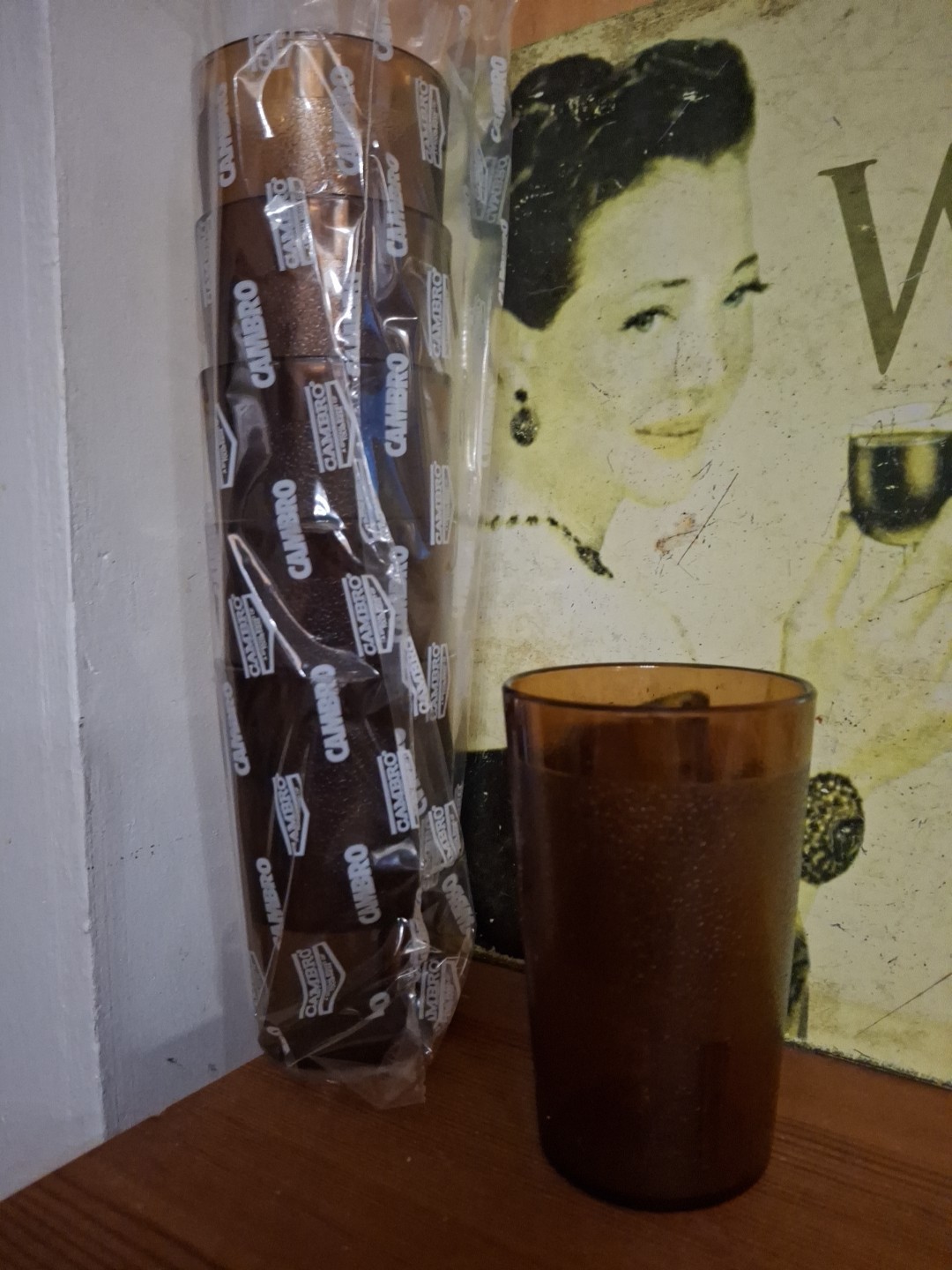 12 Retro Diner Restaurant Ware Texas Tumbler Plastic Pebbled Cup 9.5oz Amber New