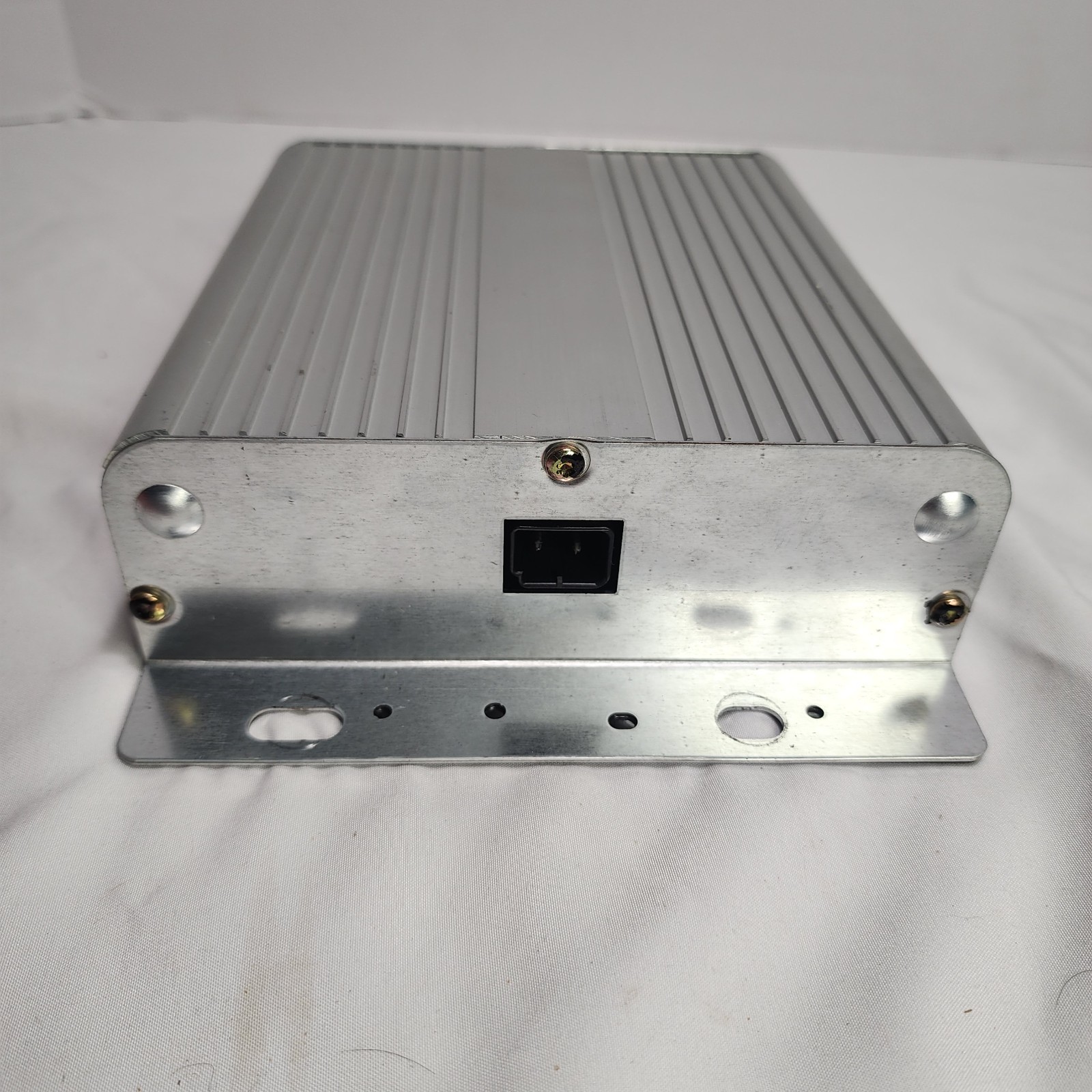 MACH 460 Factory 1997-04 Ford OEM Mustang Replacement Rear Amp Amplifier TESTED