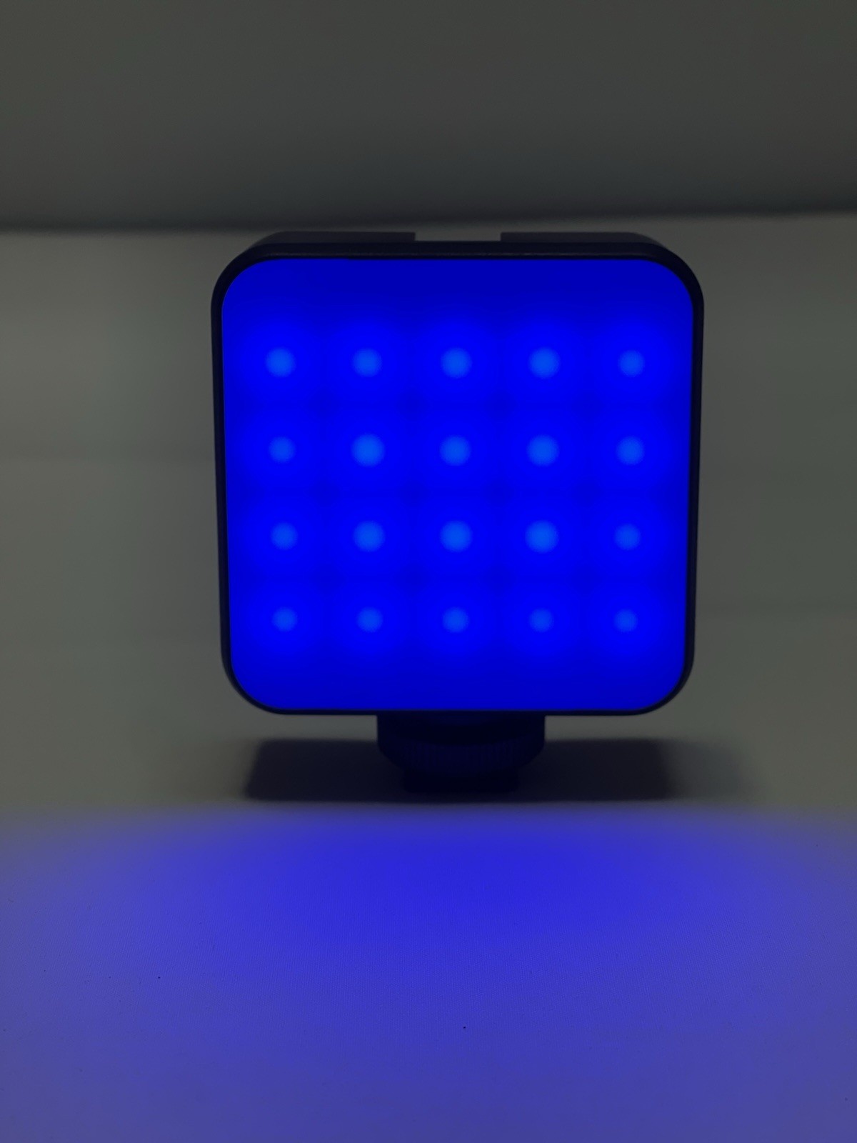 Pocket Camera Video Light RGB 2500K-9000K, Rechargeable Full Color , CRI 95