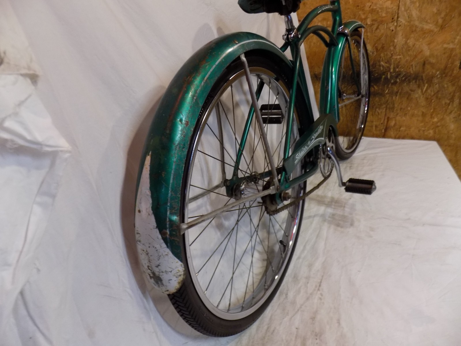 1957 SCHWINN SPEEDSTER MENS AMERICAN 24 BIKE GREEN TYPHOON JAGUAR TIGER CORVETTE