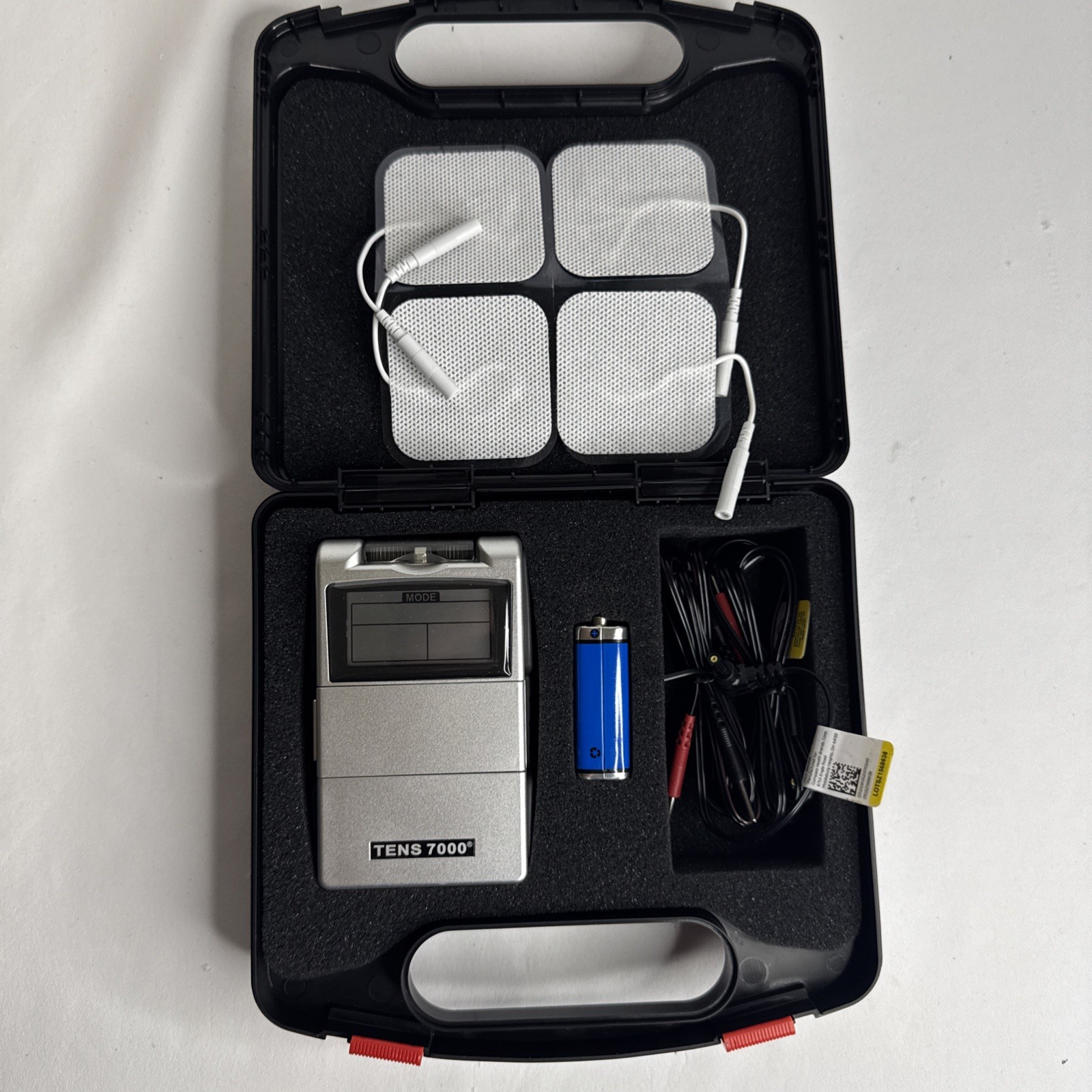 Tens Unit Machine 7000 DT7202 (With new wires and pads)