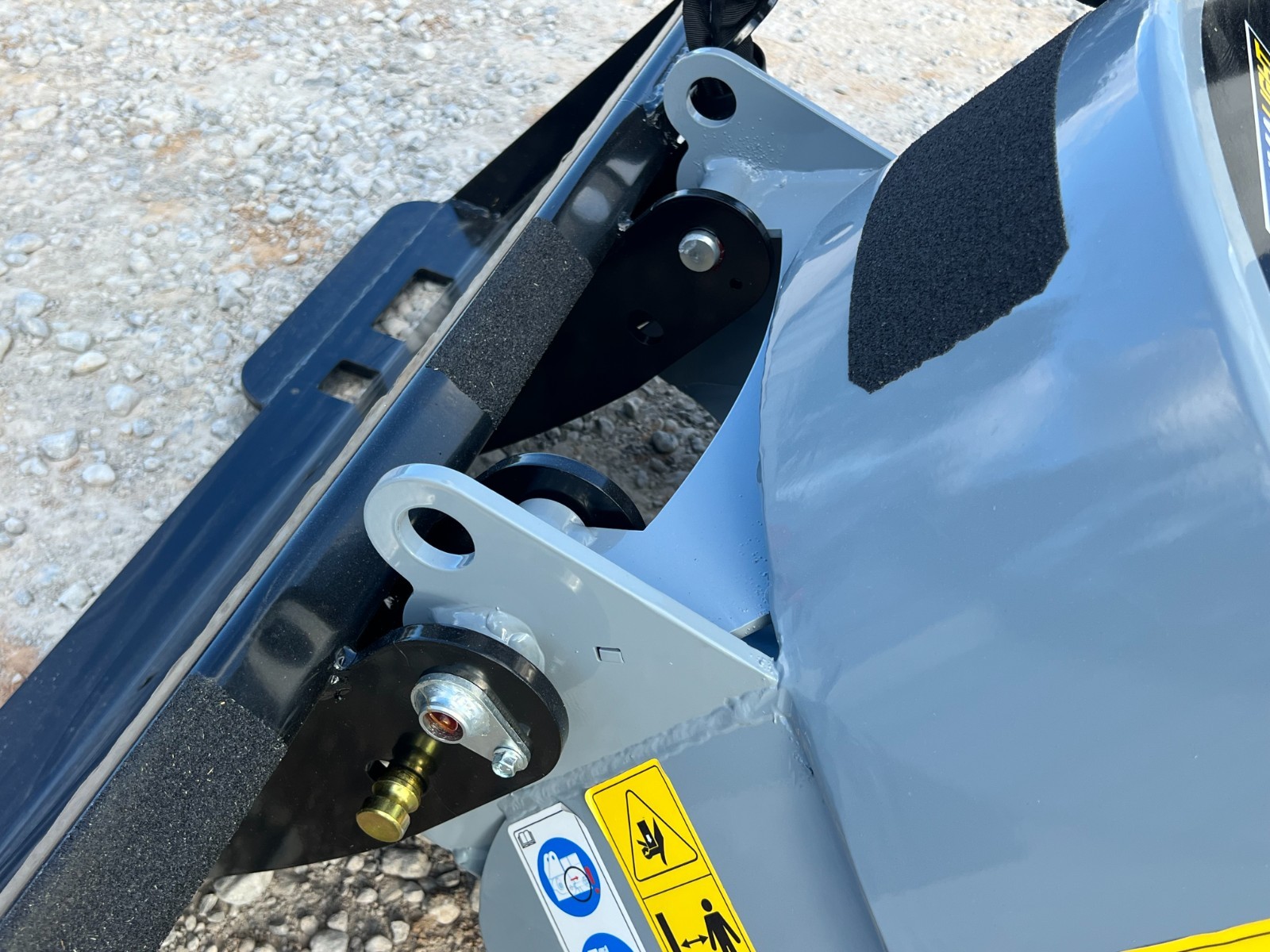 Baumalight S18 Stump Grinder Attachment Fits Low Flow Skid Steer Quick Attach