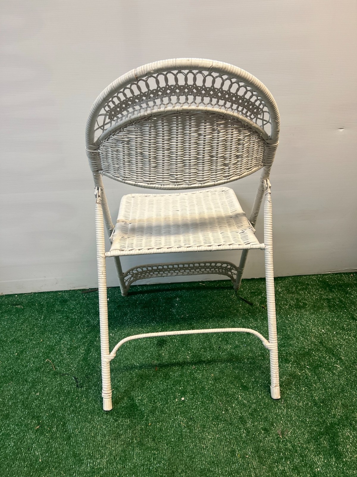 Antique White Wicker Folding Chairs Set of 2 for Home Office, Metal Frame