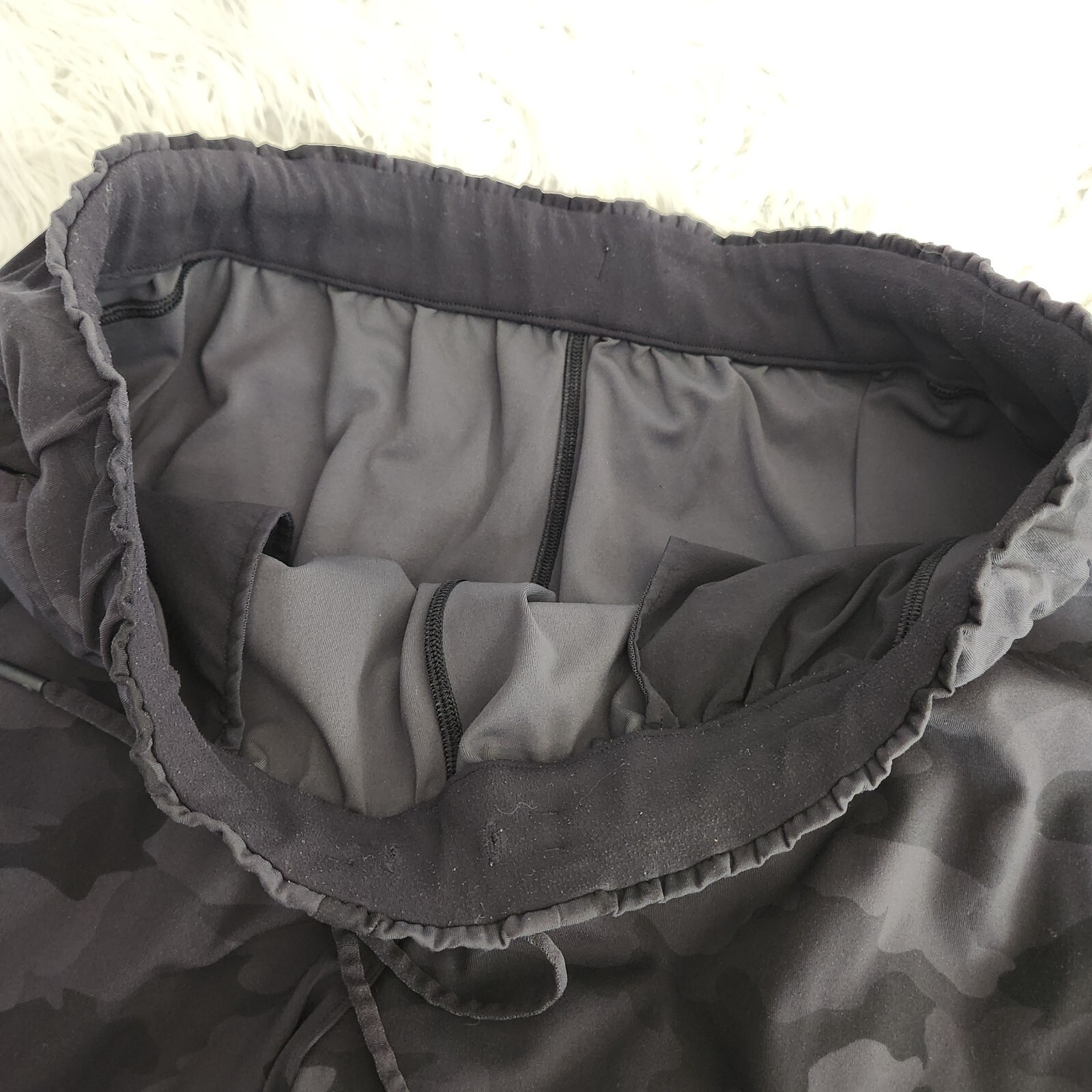 Lululemon Stretch High-Rise Crop Camo Pants Sz 14 LW6BOUS (34X23) Black Gray