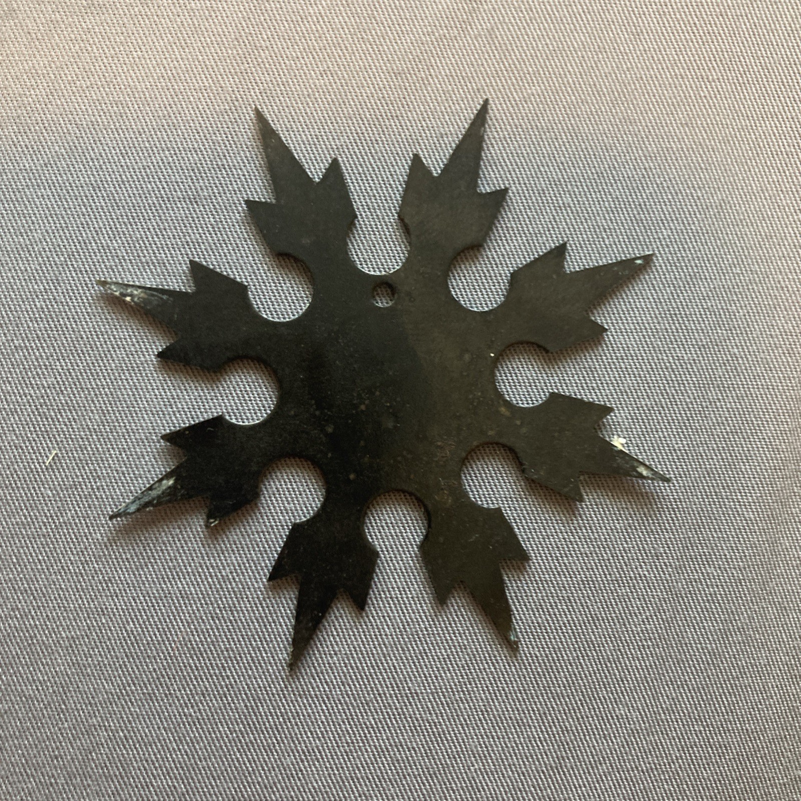 Vintage Ninja Throwing Star Pendant Black or Gold, Metal