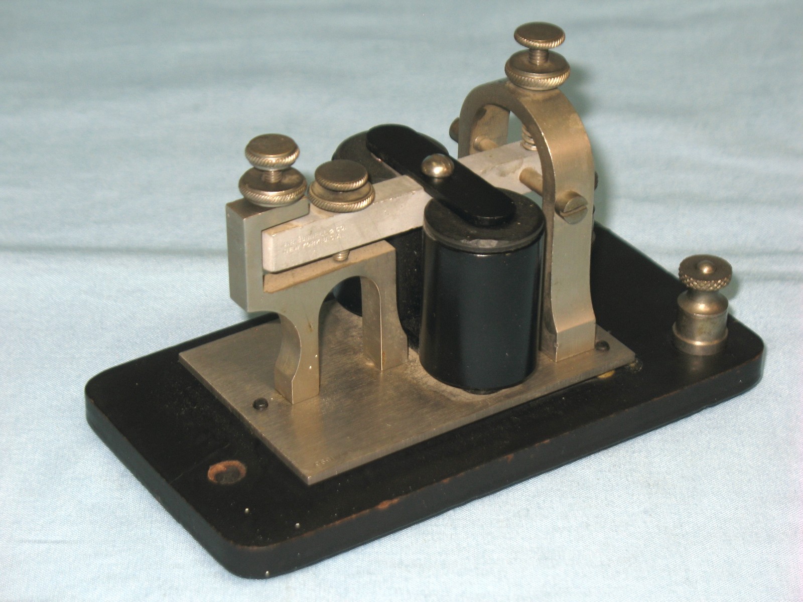 VINTAGE ~ J. H. BUNNELL & CO ~ MORSE CODE SOUNDER ~