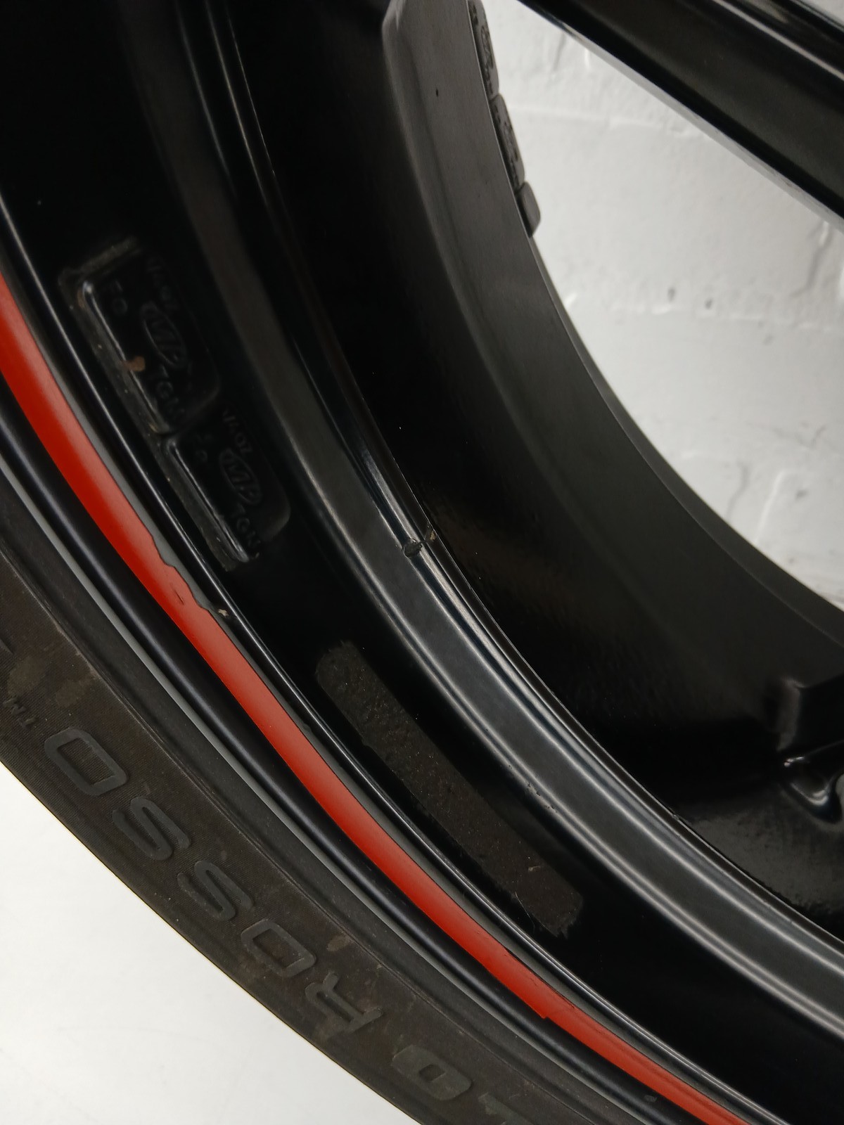 Ducati 899 959 Oem Rear Wheel STRAIGHT Rim Cush Drive Tire Pirelli 50221612ab