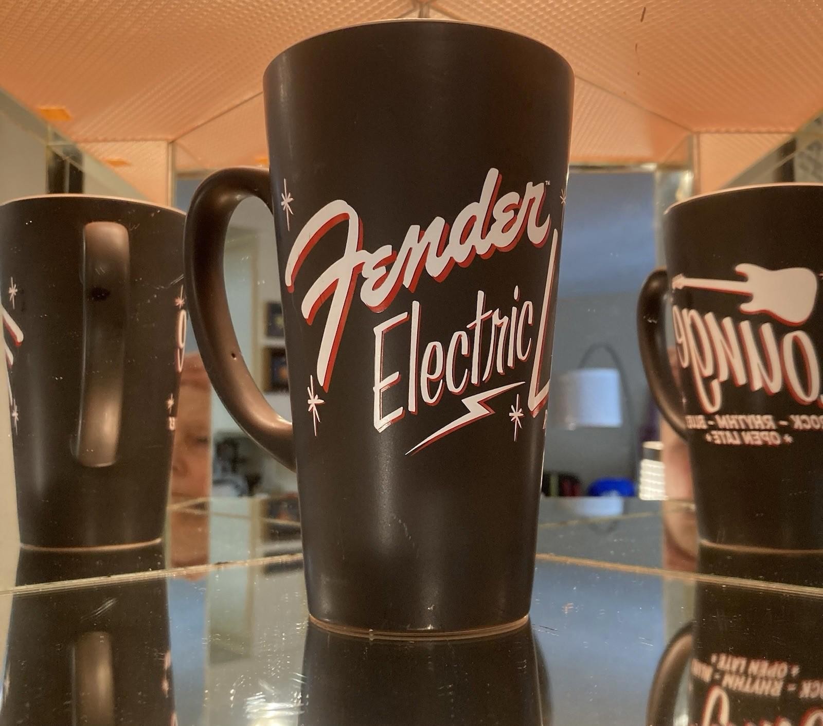 Genuine Fender Trademark Since 1946 Coffee Mug Guitar Heavy Diner Style, V-Rare