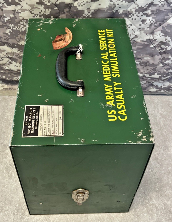 US ARMY Medical Service Casualty Simulation Kit Gentronics 1978 Training D-19