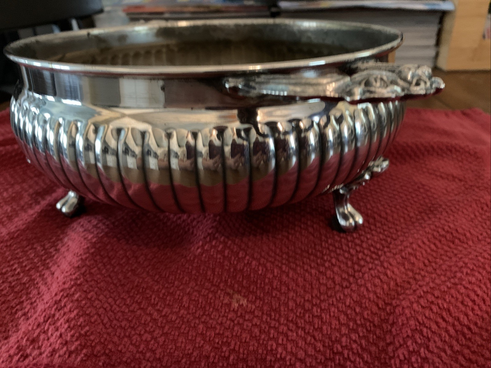 Leonard EP Silver Plated Three Footed Casserole Dish W/handles