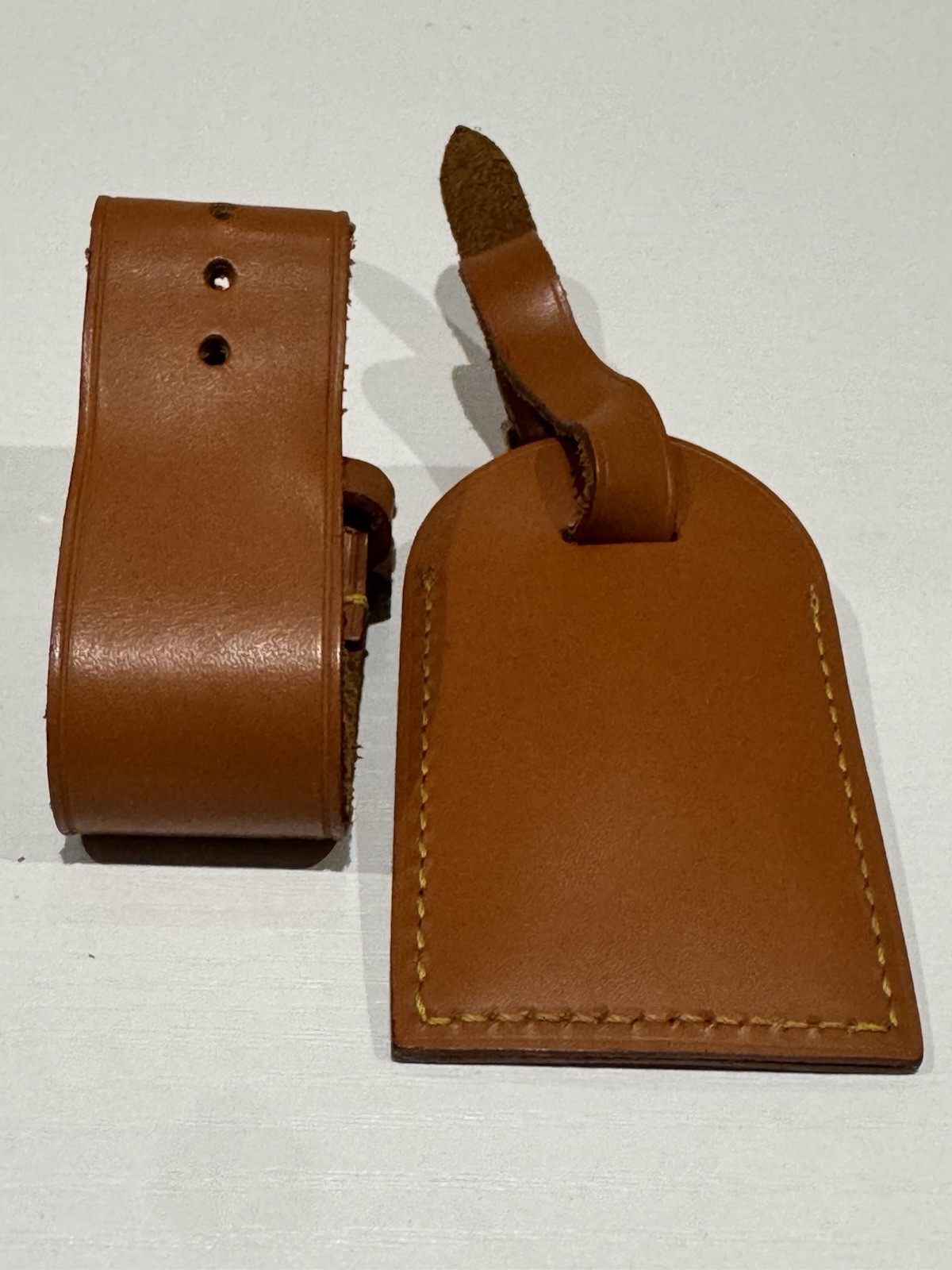 Louis Vuitton Brown Leather Luggage Tag with Belt/Strap Excellent Condition