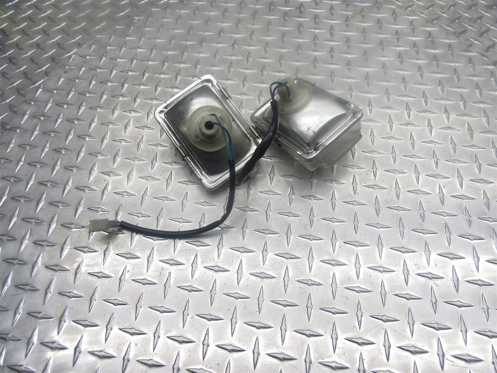 1989 88-90 Honda GL1500 Goldwing Front Lower Fog Left Right Light Lamp Pair