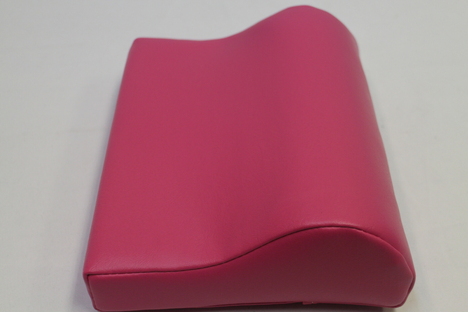 GOODMAN SPECIALTY PILLOWS #303 3" CONTOUR TANNING BED PILLOW-PASSION PINK