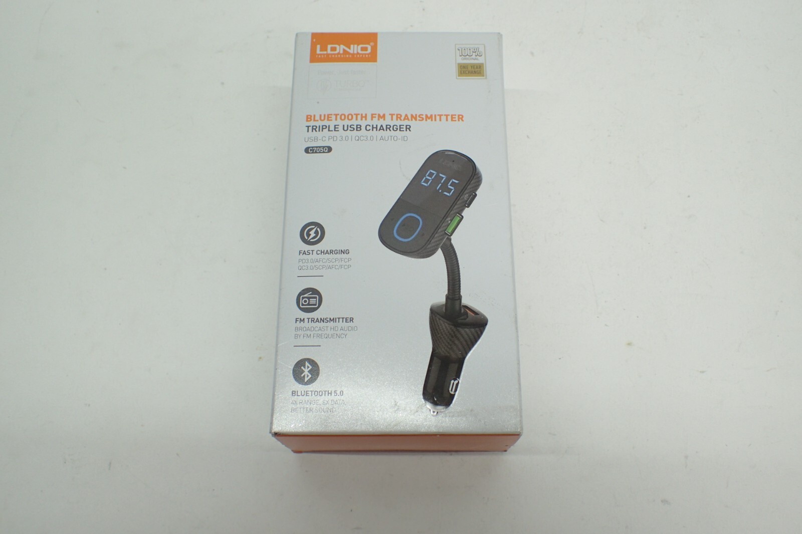 LDNIO Bluetooth 5.0 FM Transmitter Triple USB-C USB Car Fast Charger