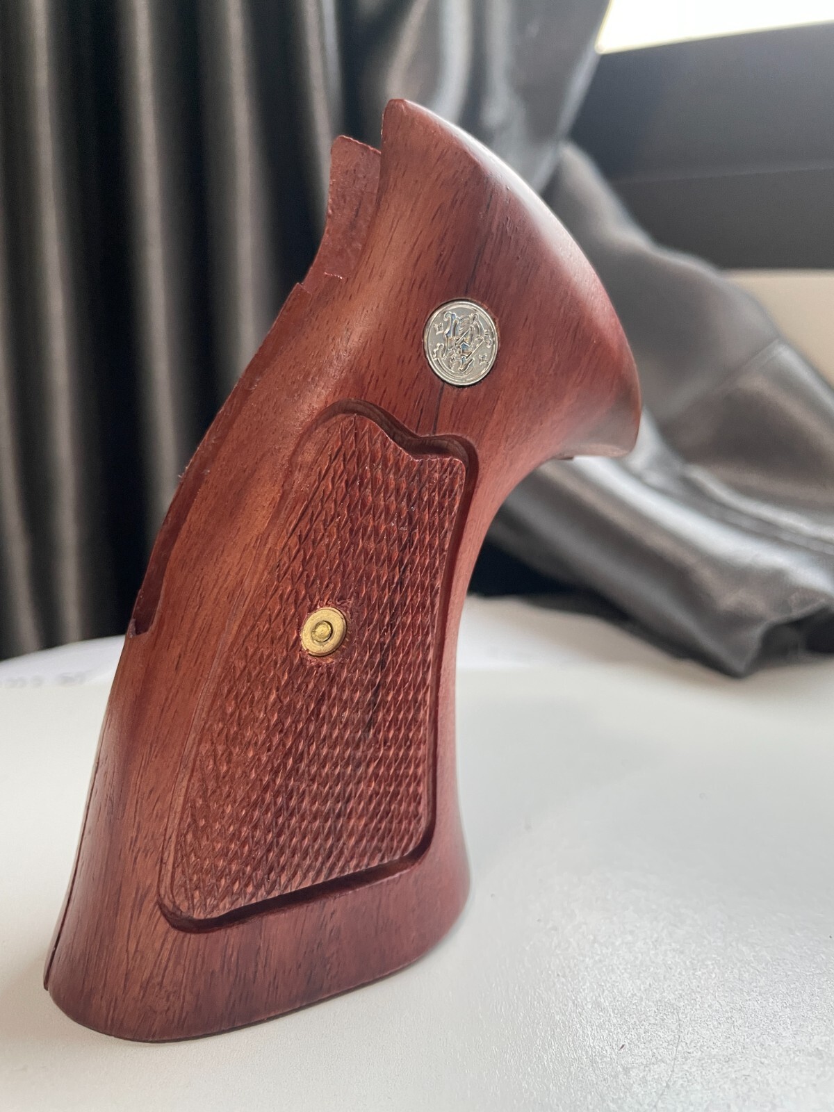 New Checker Wood Decorative Grips for S&W, K/L ROUND BUTT 686; pattern03