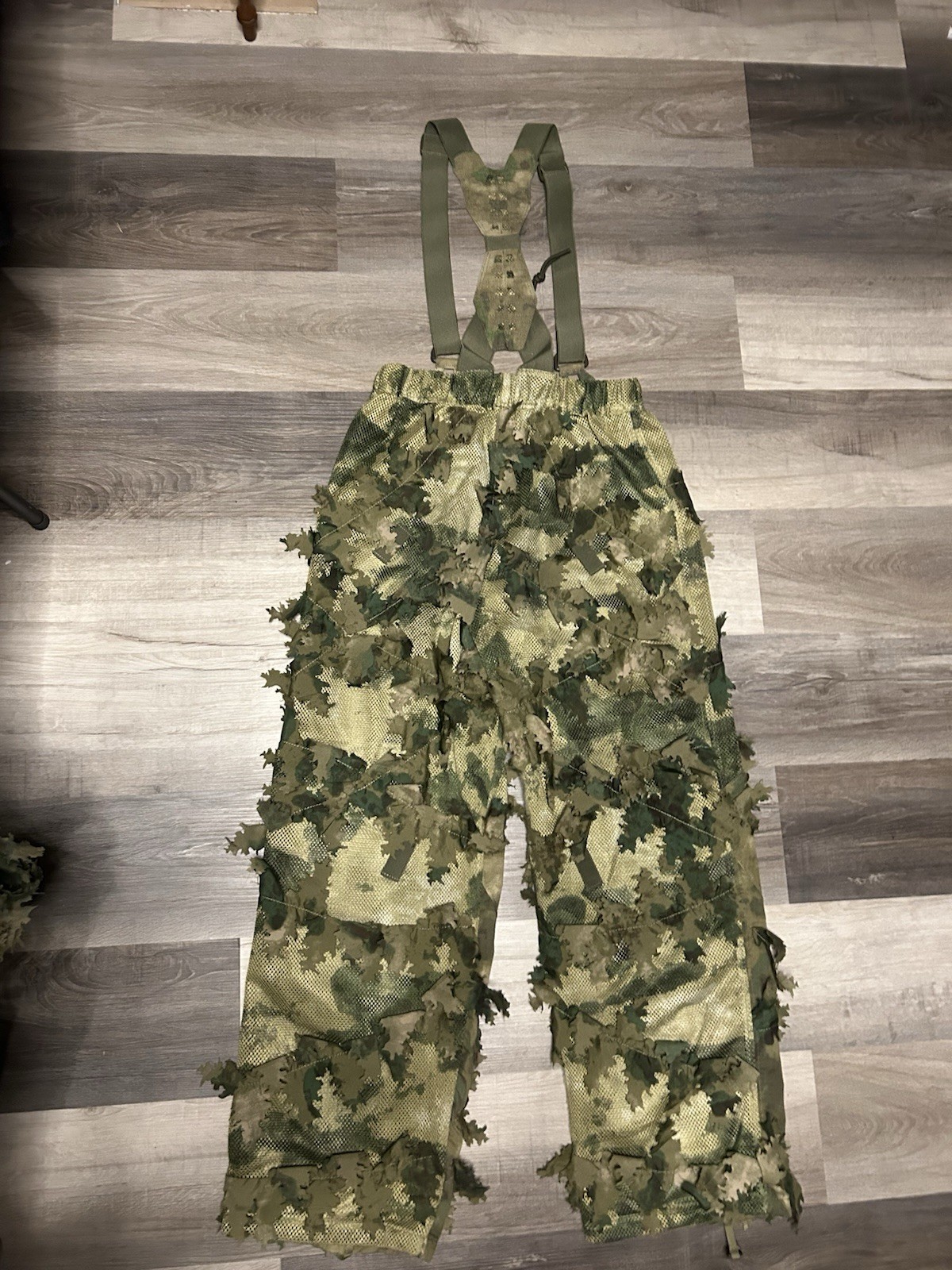 Atacs Leaf Suit Top and Bottom Set M/L