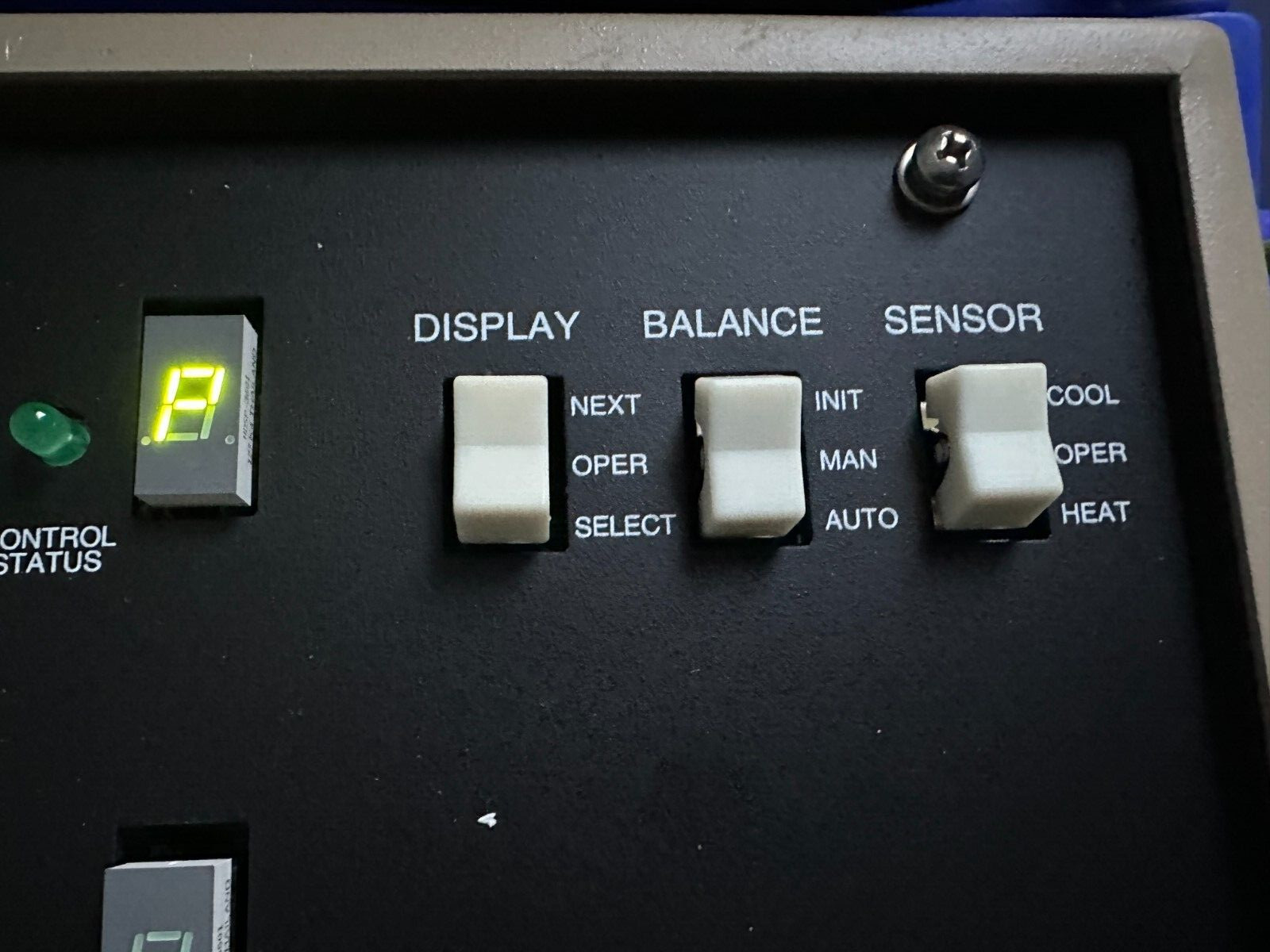 General Eastern Hygro E4-RH-2D-115V Dual Display Dew Point Monitor