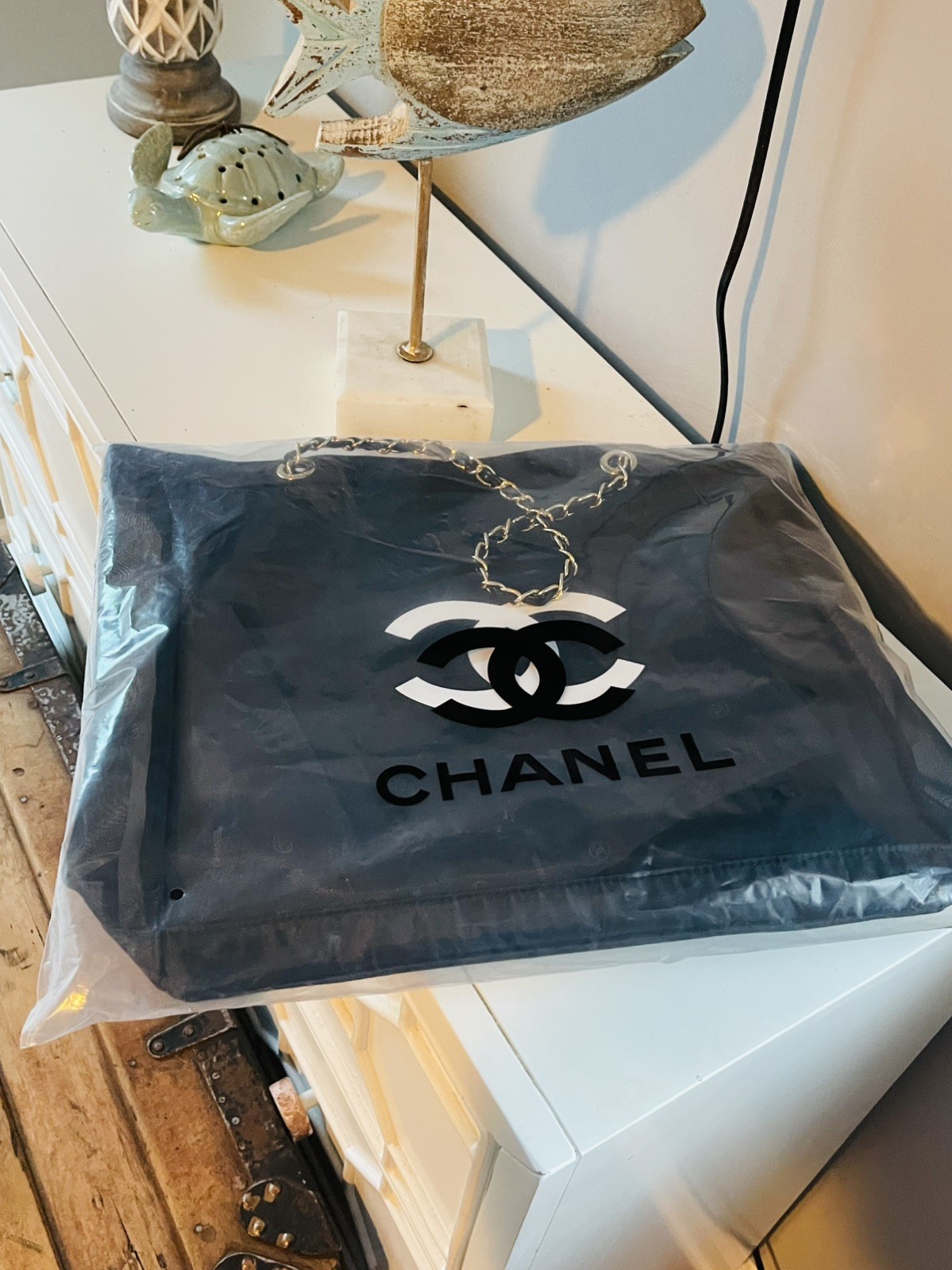 New Chanel Beauty Mesh VIP Tote And Matching Makeup Pouch - Gold Hardware