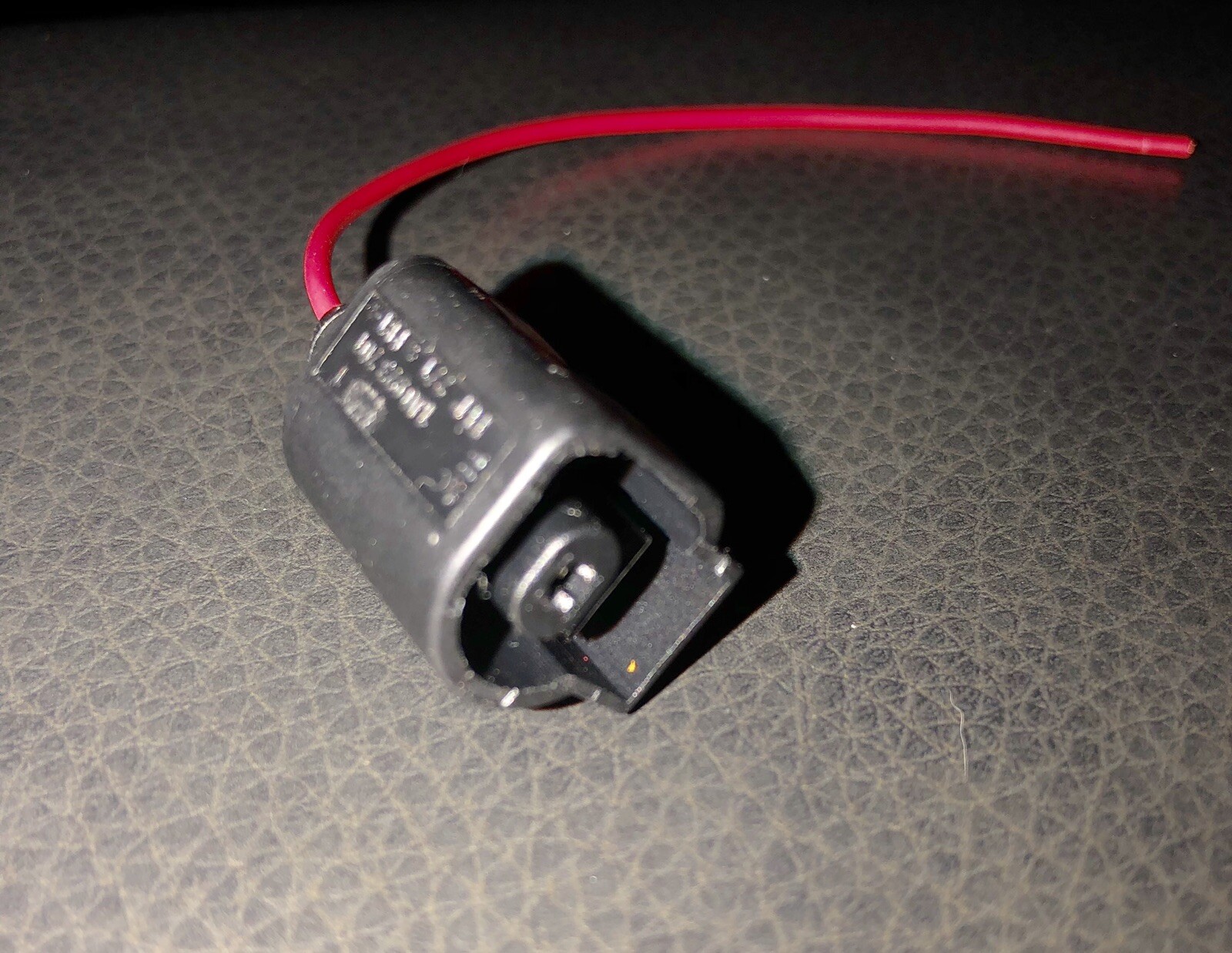 Oil Pressure Sensor Connector Pigtail 1 Pin For 98-04 Volkswagen Audi 1J0973701