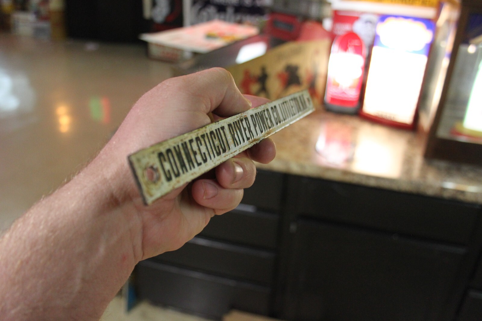 SCARCE 1920s CONNECTICUT RIVER POWER AND LIGHT COMPANY PORCELAIN SIGN REDDY GAS