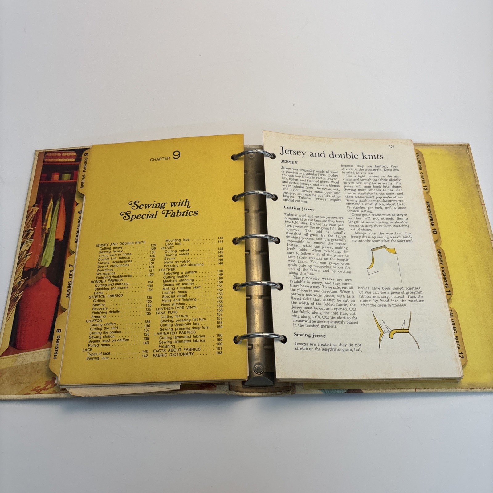 Vintage Better Homes & Gardens Sewing Book 1972