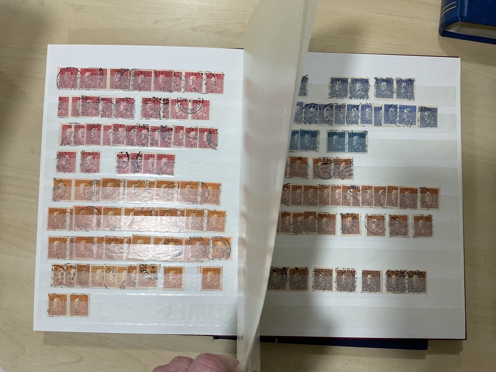 Sweden stamps. Vintage. 4 stock books/album. 4.8kg. BG97*