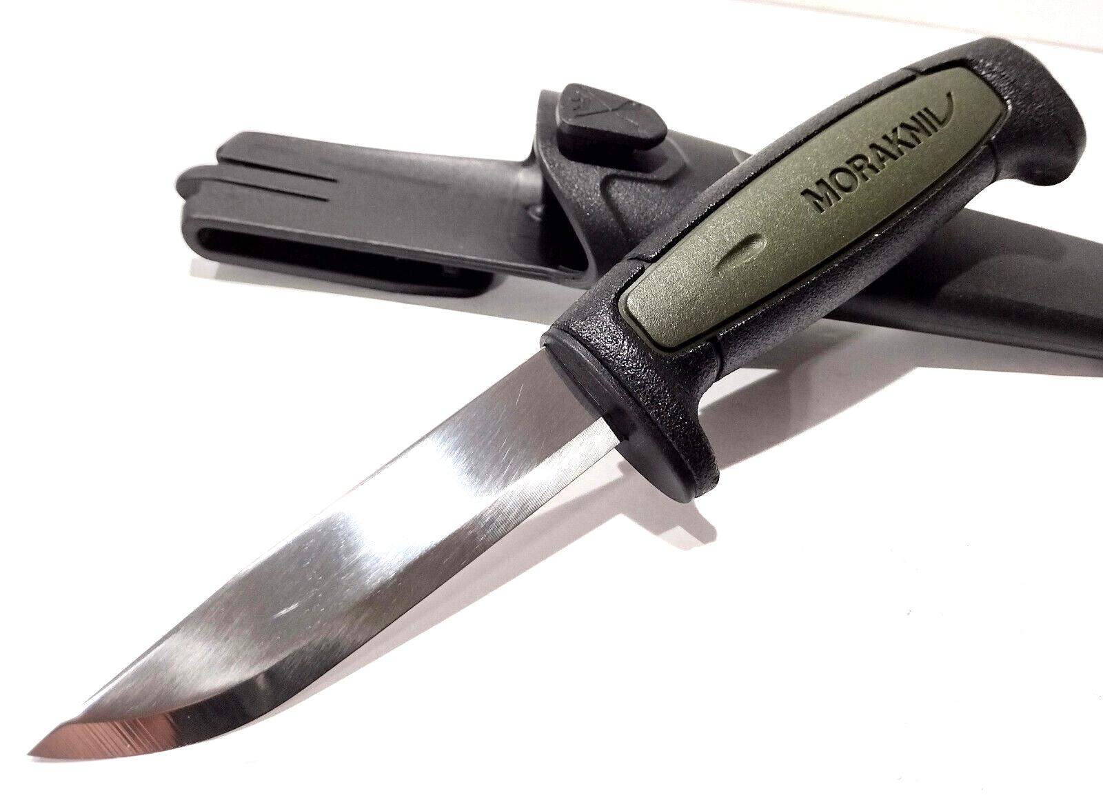 MORA SWEDEN MORAKNIV MILITARY BLACK/GREEN BASIC 511 CARBON STEEL TACTICAL KNIFE