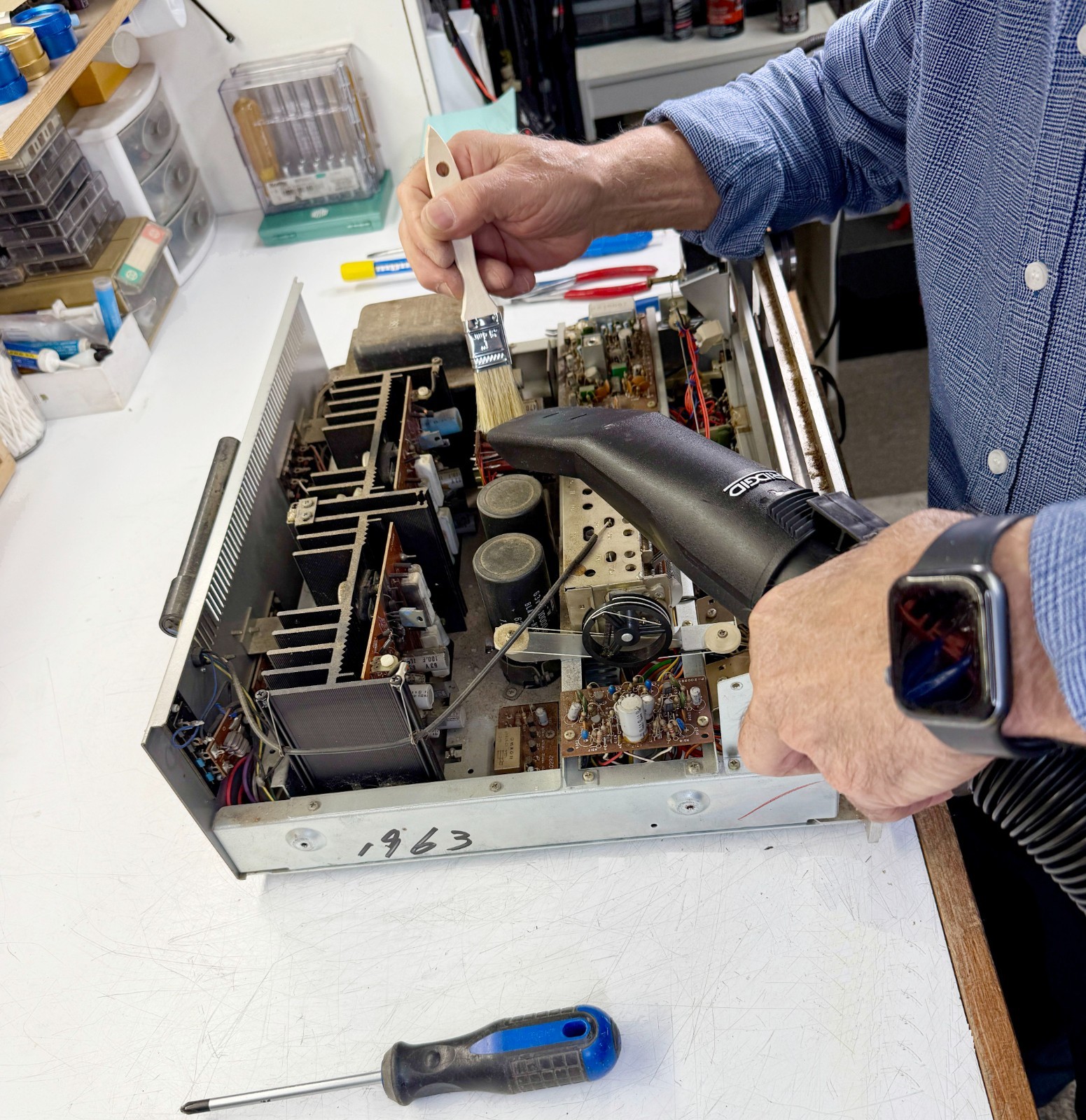 A guide to Learn Vintage Stereo Repair