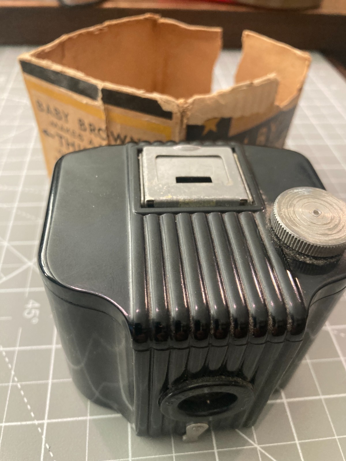 VINTAGE Early Brownie Camera In very nice Condition "Baby Brownie"