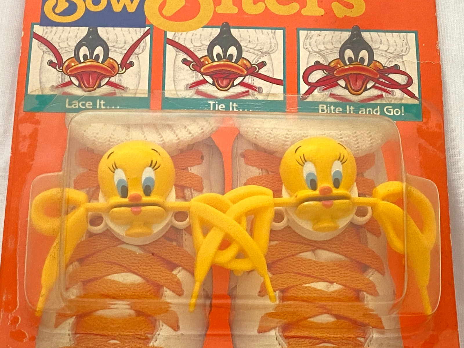Vtg 80's TWEETY BIRD Looney Tunes BOW BITERS Shoelace Holders NEW