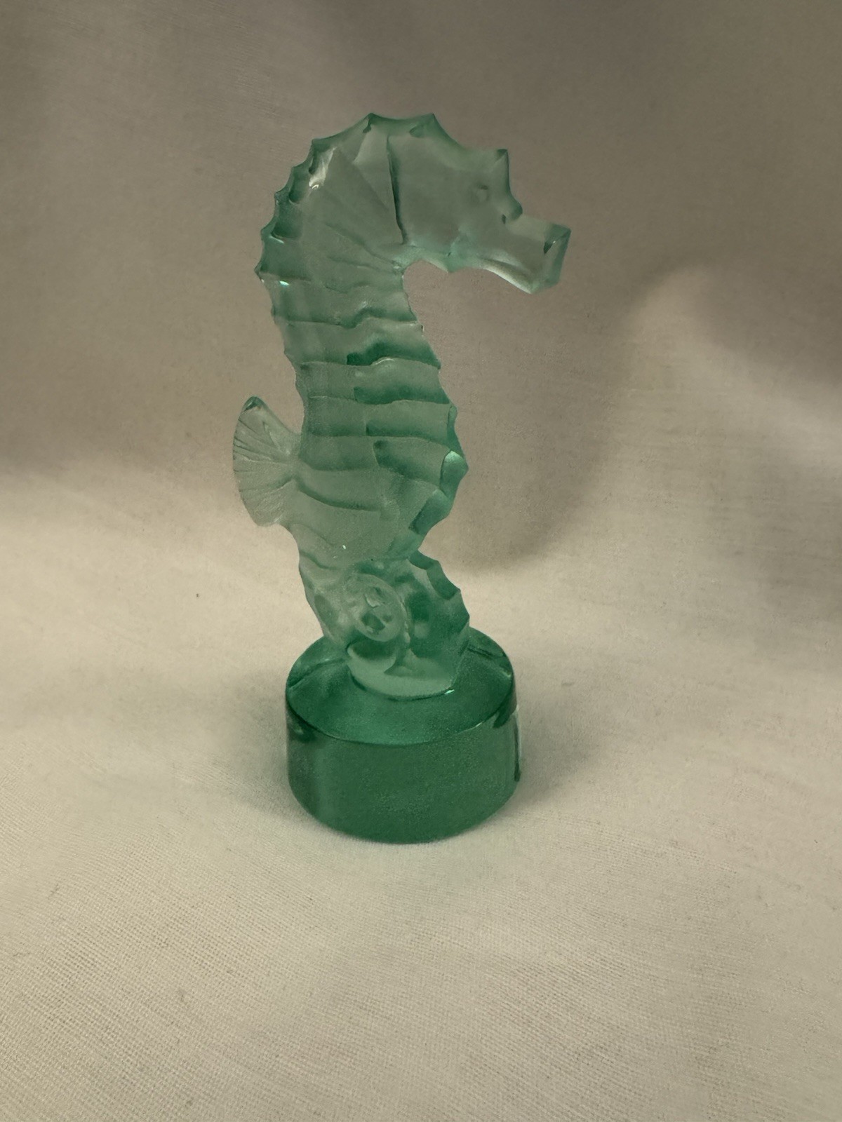 Beautiful Lalique Crystal Green Seahorse Sculpture Signed