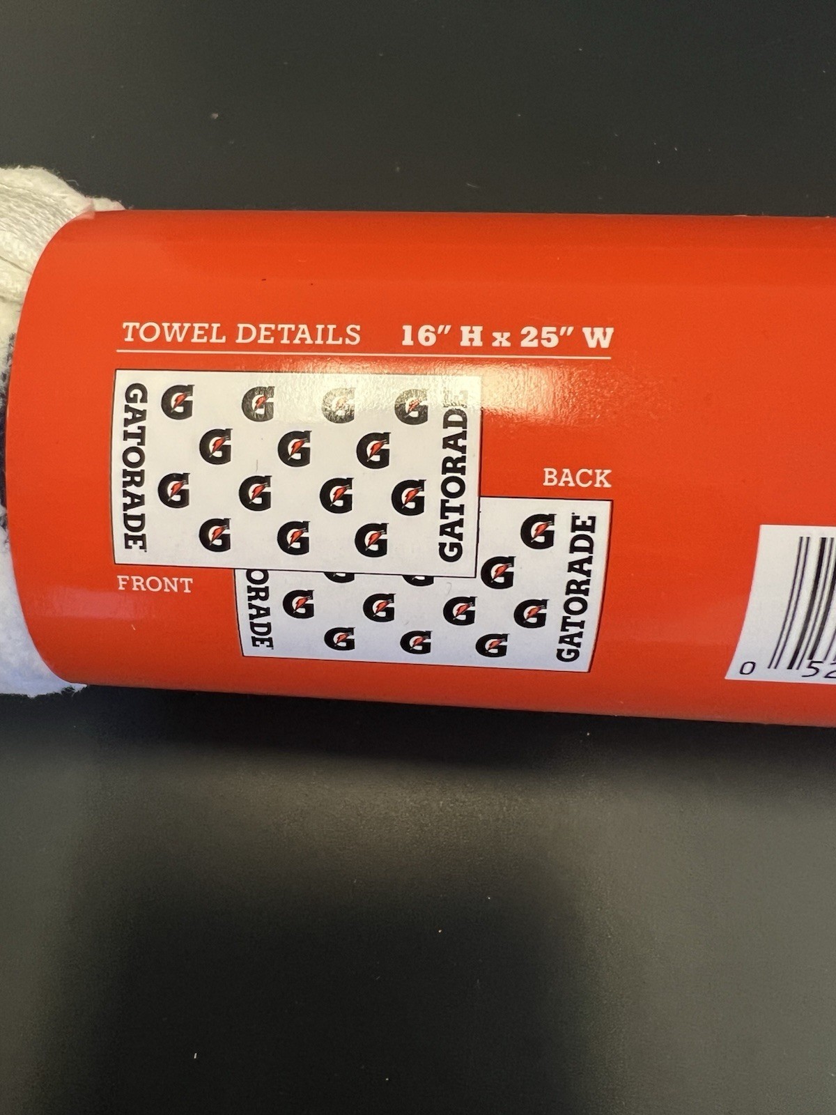 gatorade sideline towel, Pack Of 4 Towels And Display Holder. Towel Is 16x25”