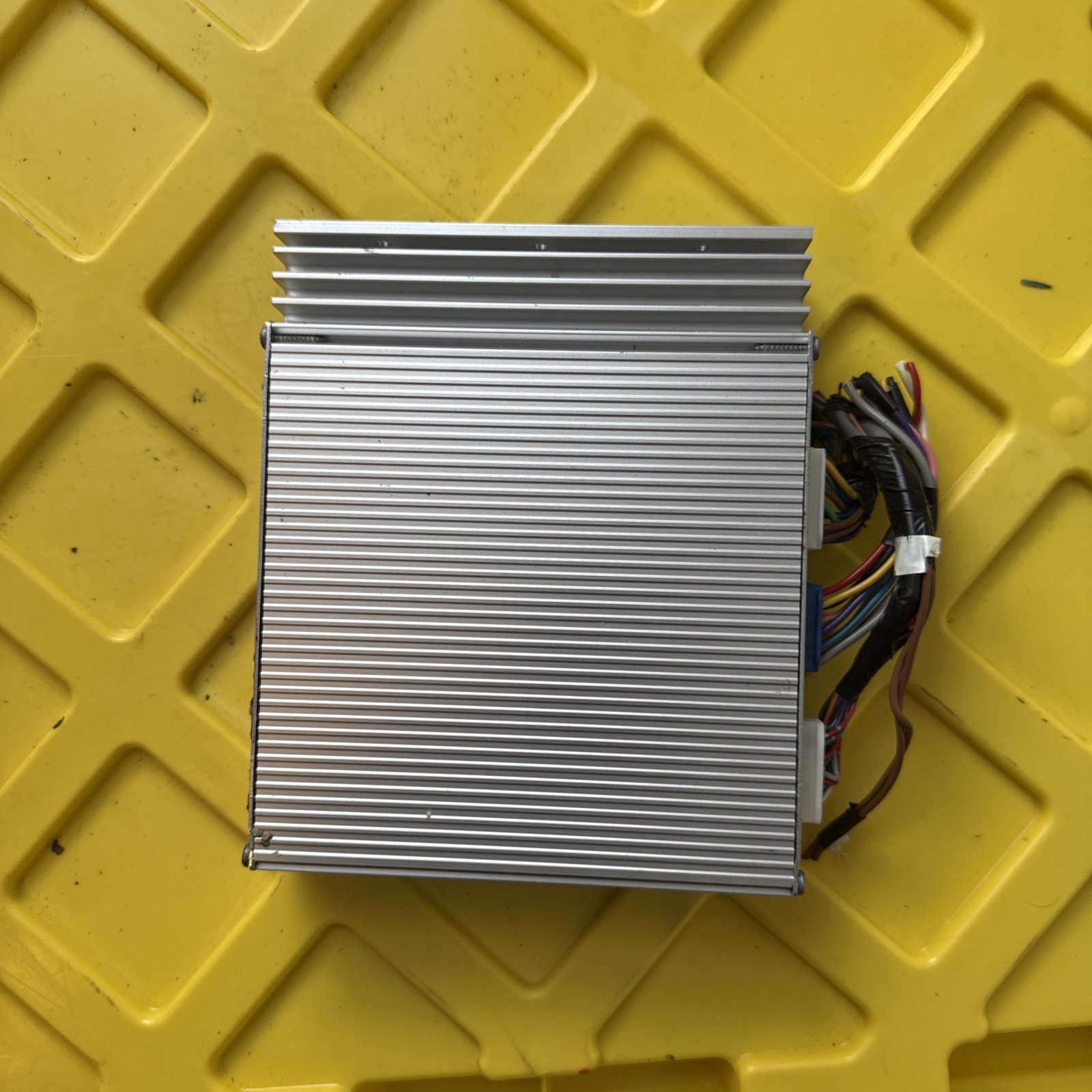 Toyota Camry 2007-2011 JBL Amplifier 86280-0w390 Oem Used 862800w390